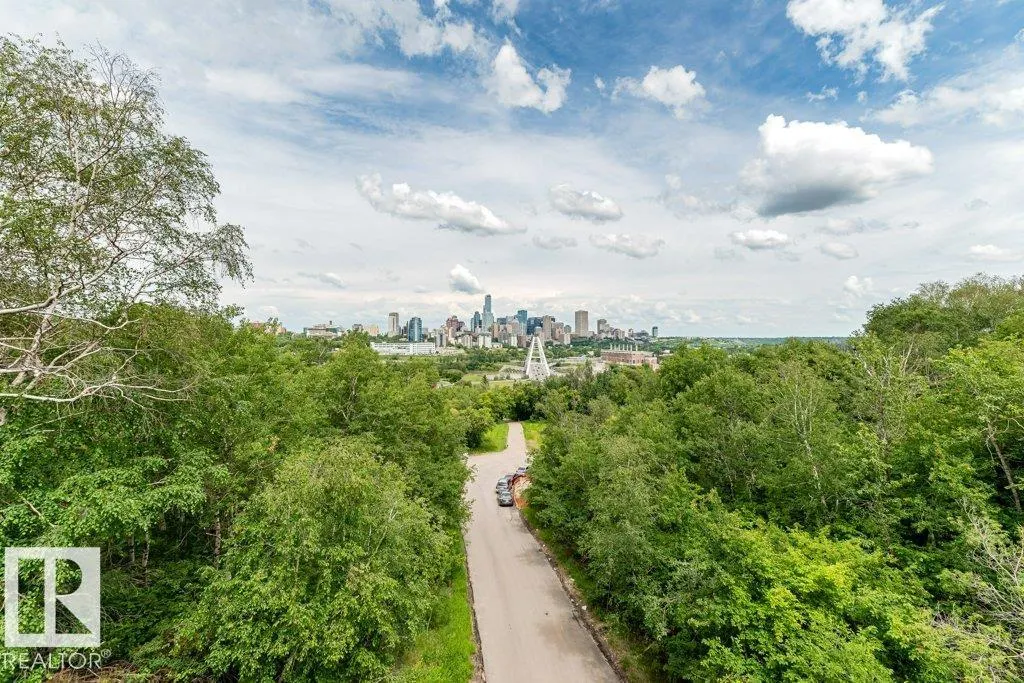 10135 SASKATCHEWAN Drive