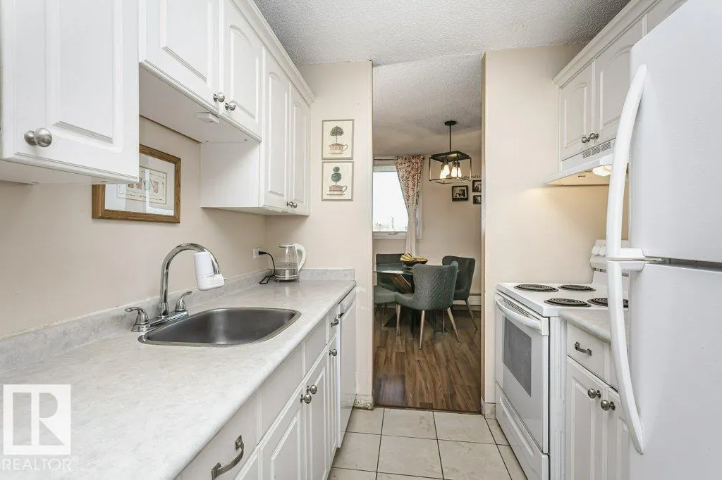 10135 SASKATCHEWAN Drive
