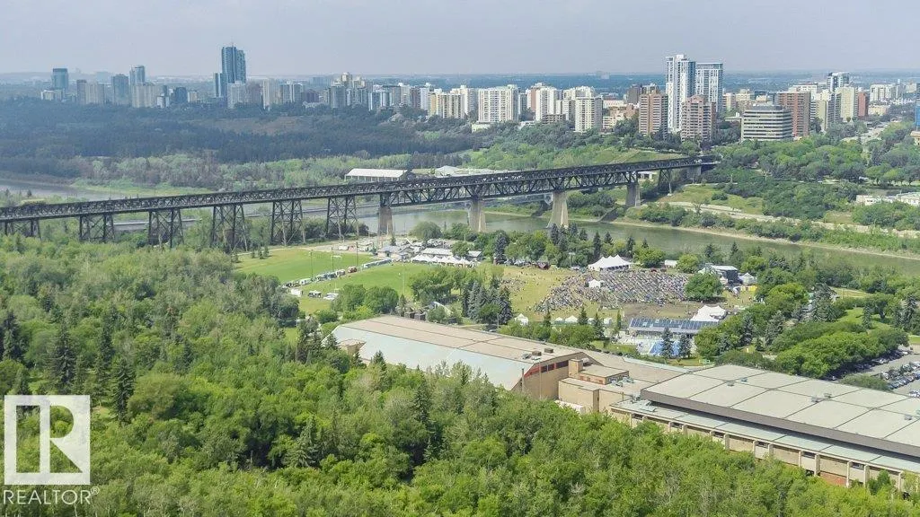 10135 SASKATCHEWAN Drive