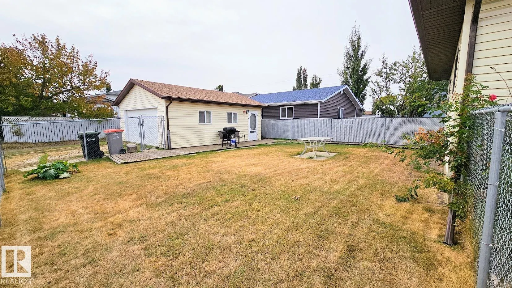 284 PORTER Avenue