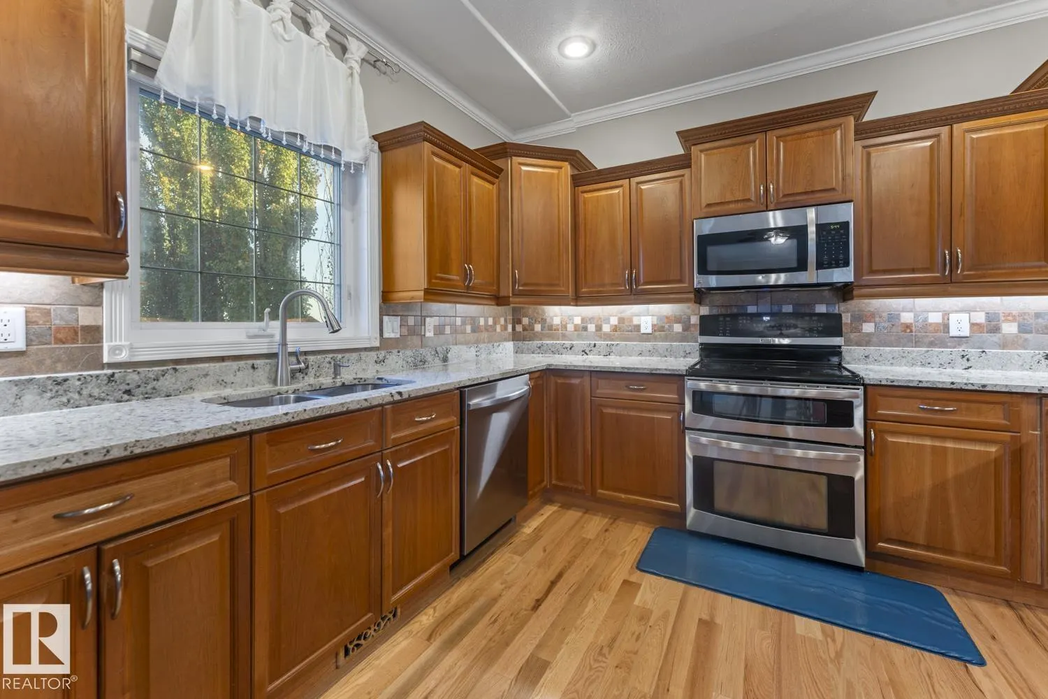1512 Horseshoe Bay Estates
