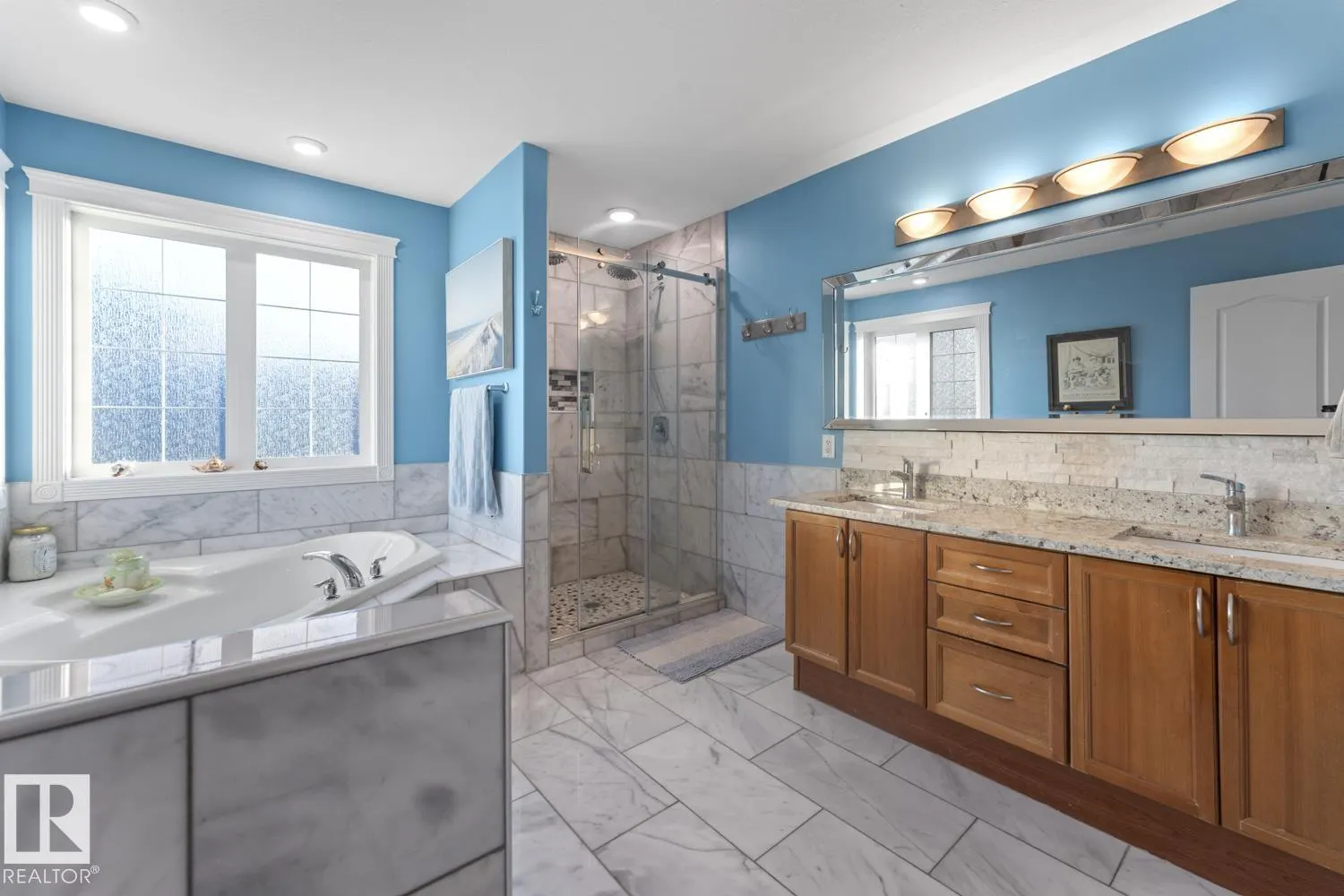 1512 Horseshoe Bay Estates