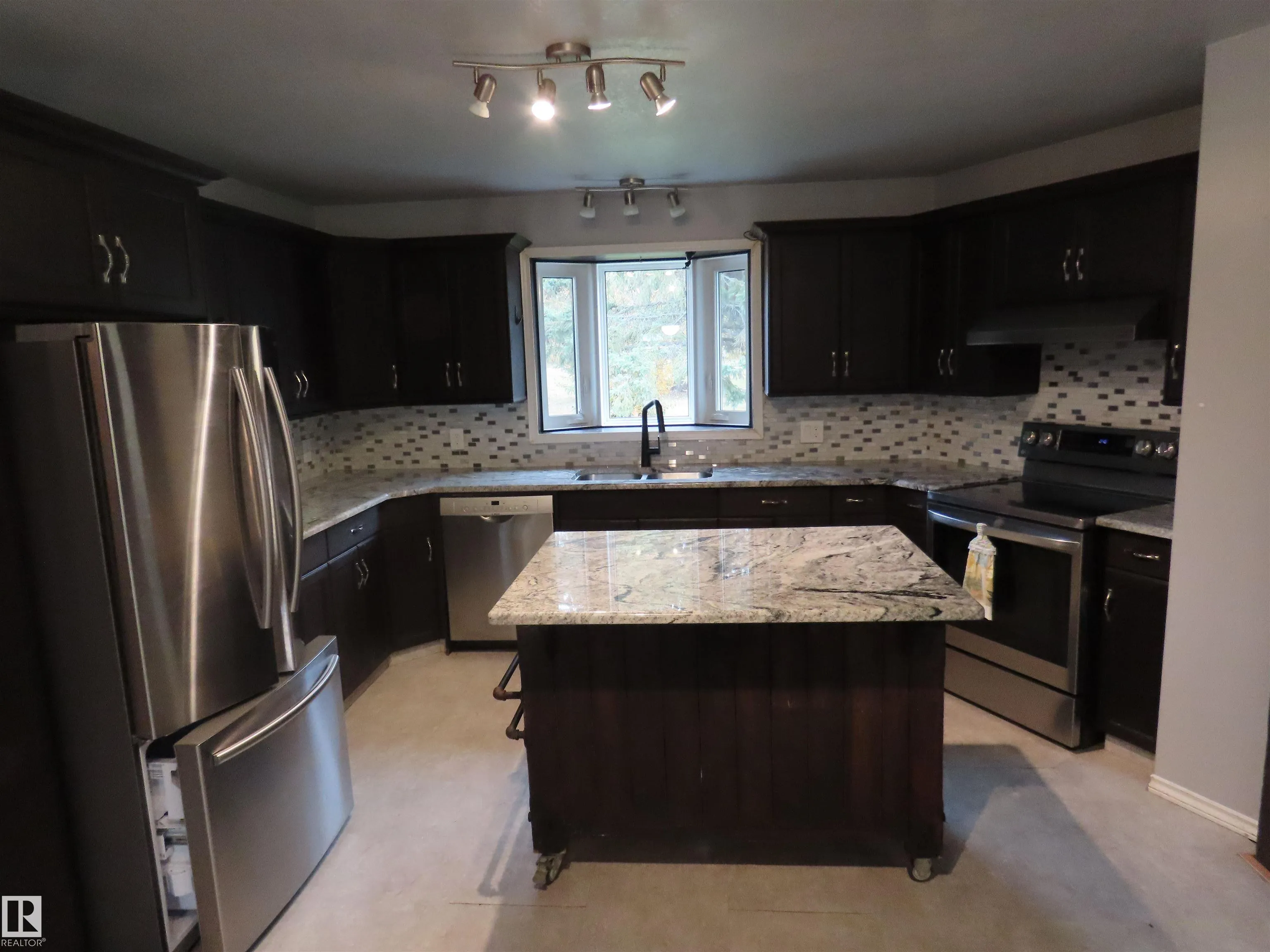 55428 HWY 765