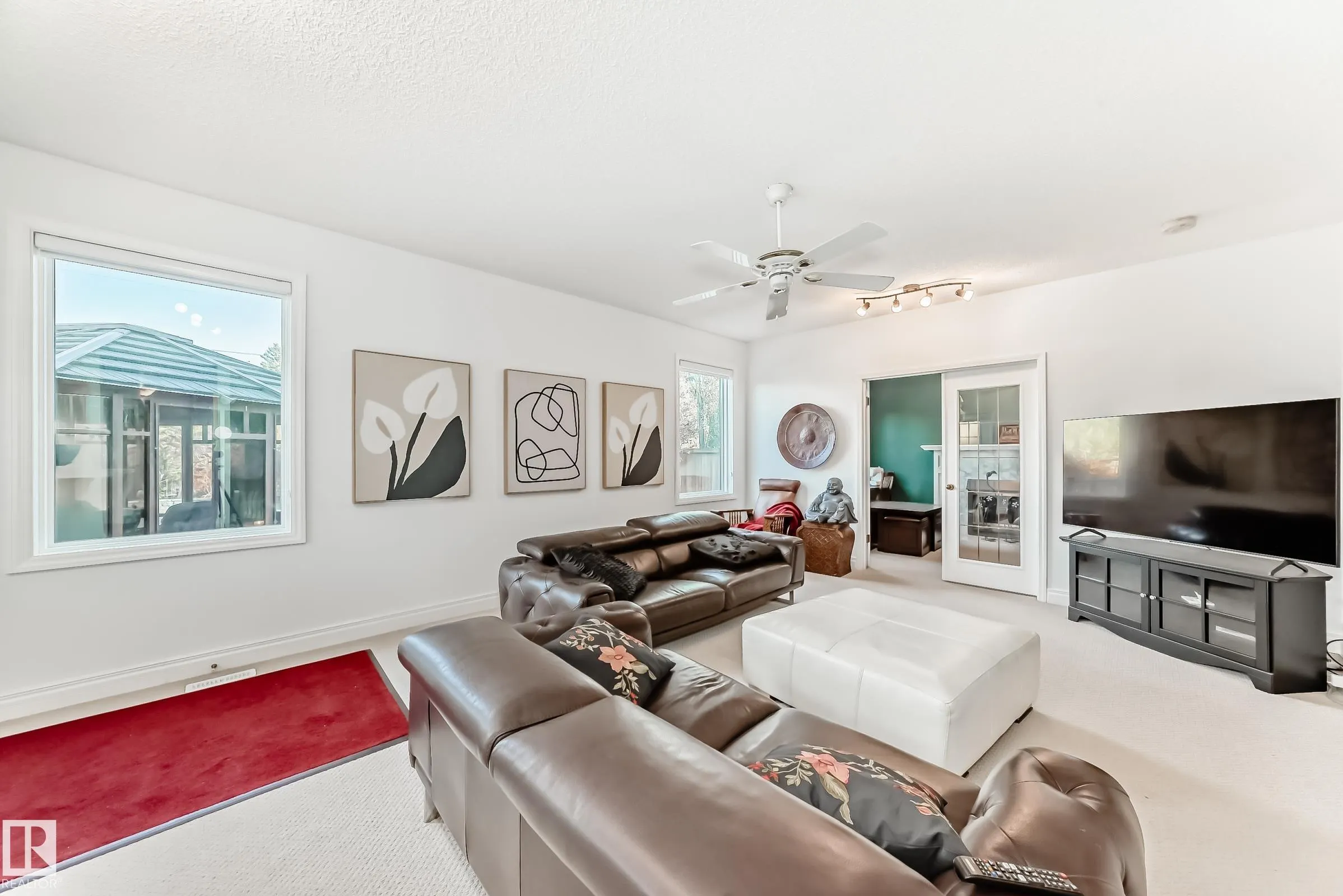 53 BLUE QUILL Crescent