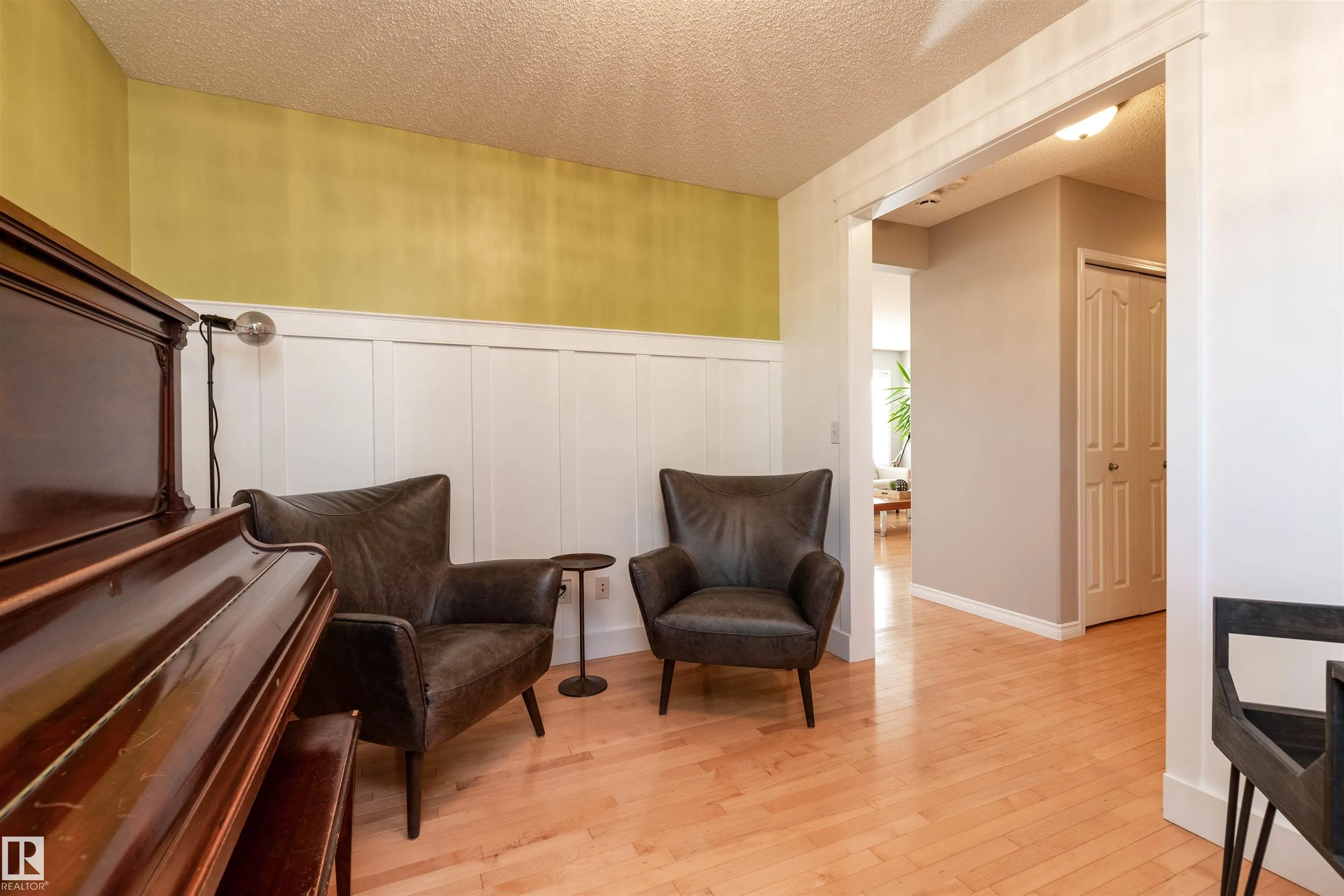 109 Foxboro Road