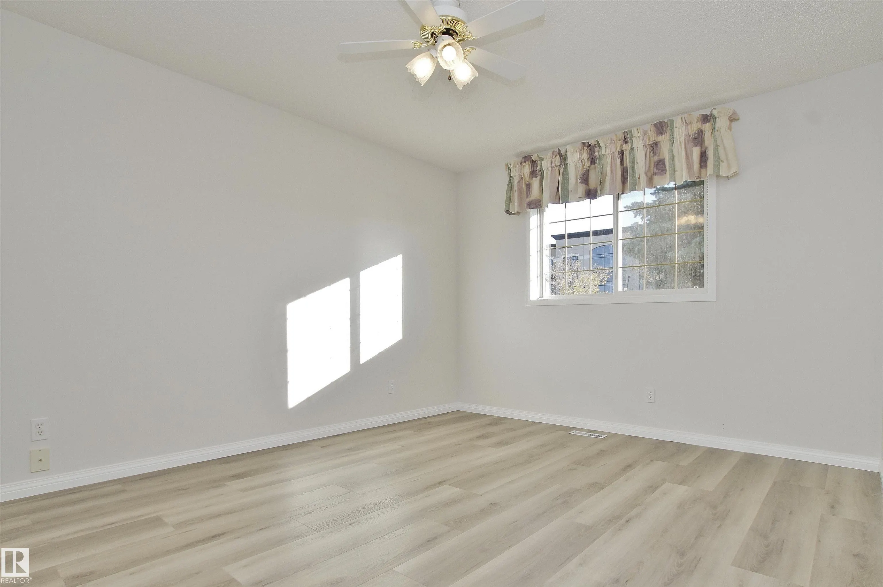 7 CRANFORD Way