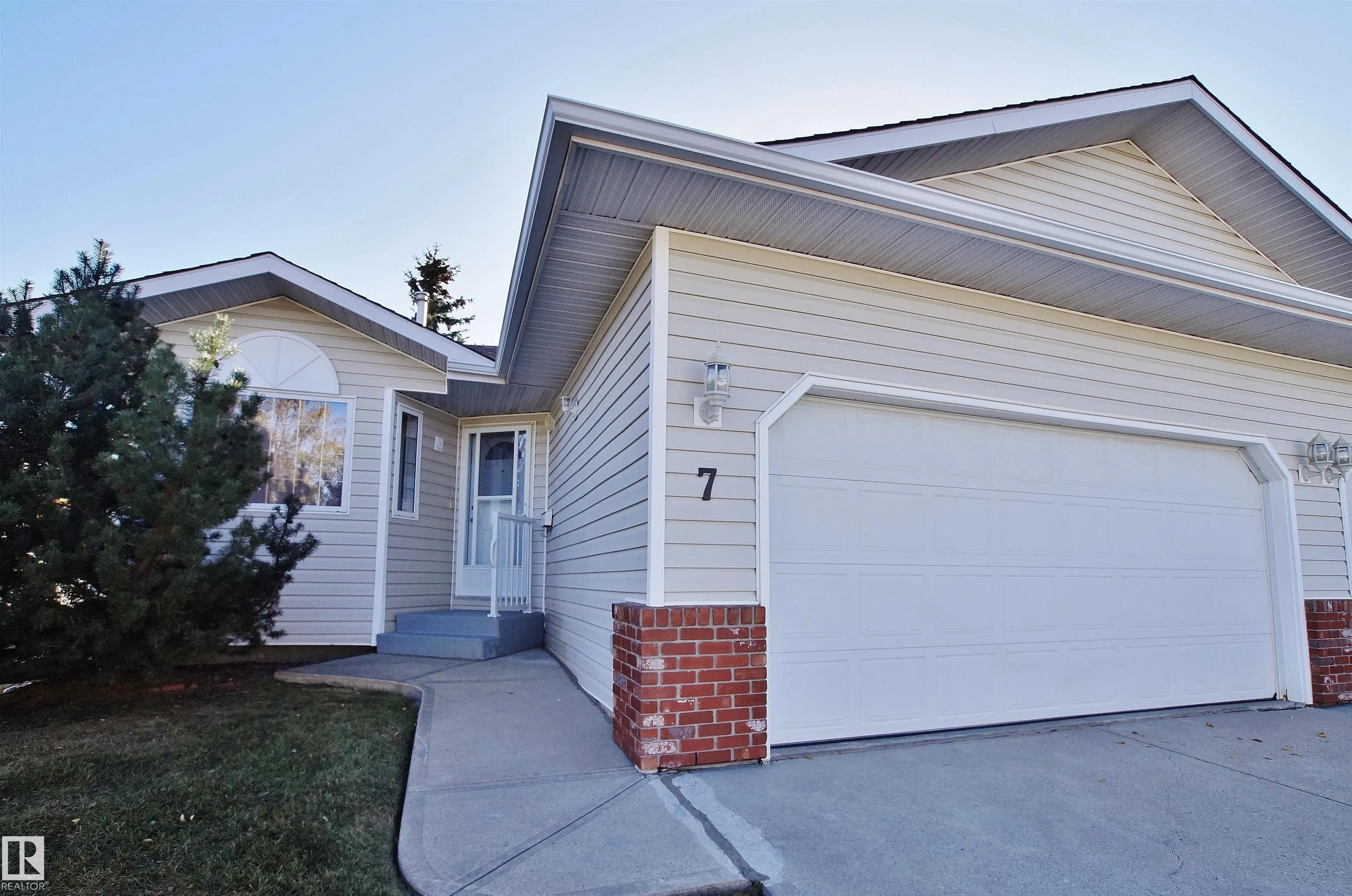 7 CRANFORD Way