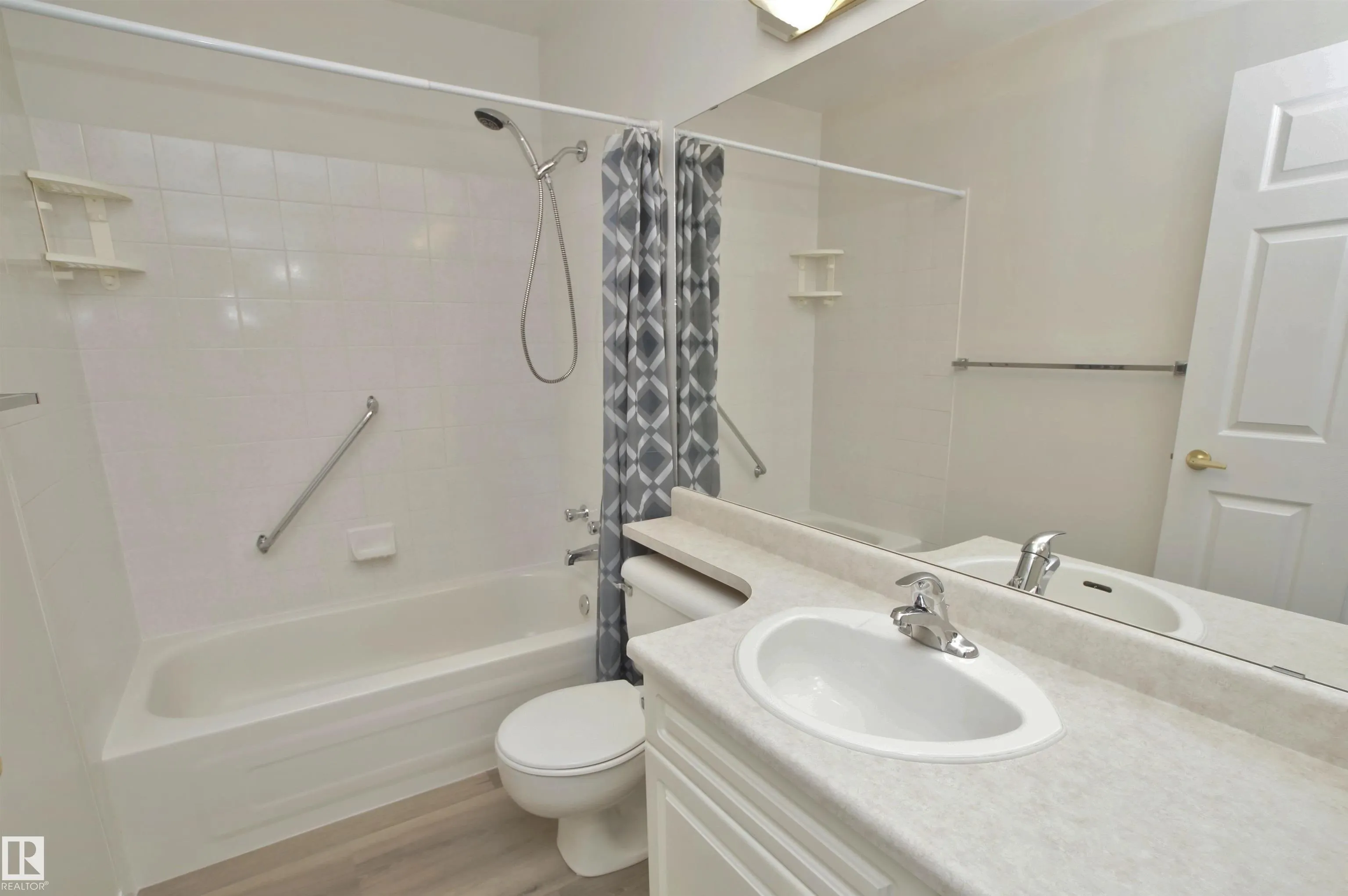 7 CRANFORD Way
