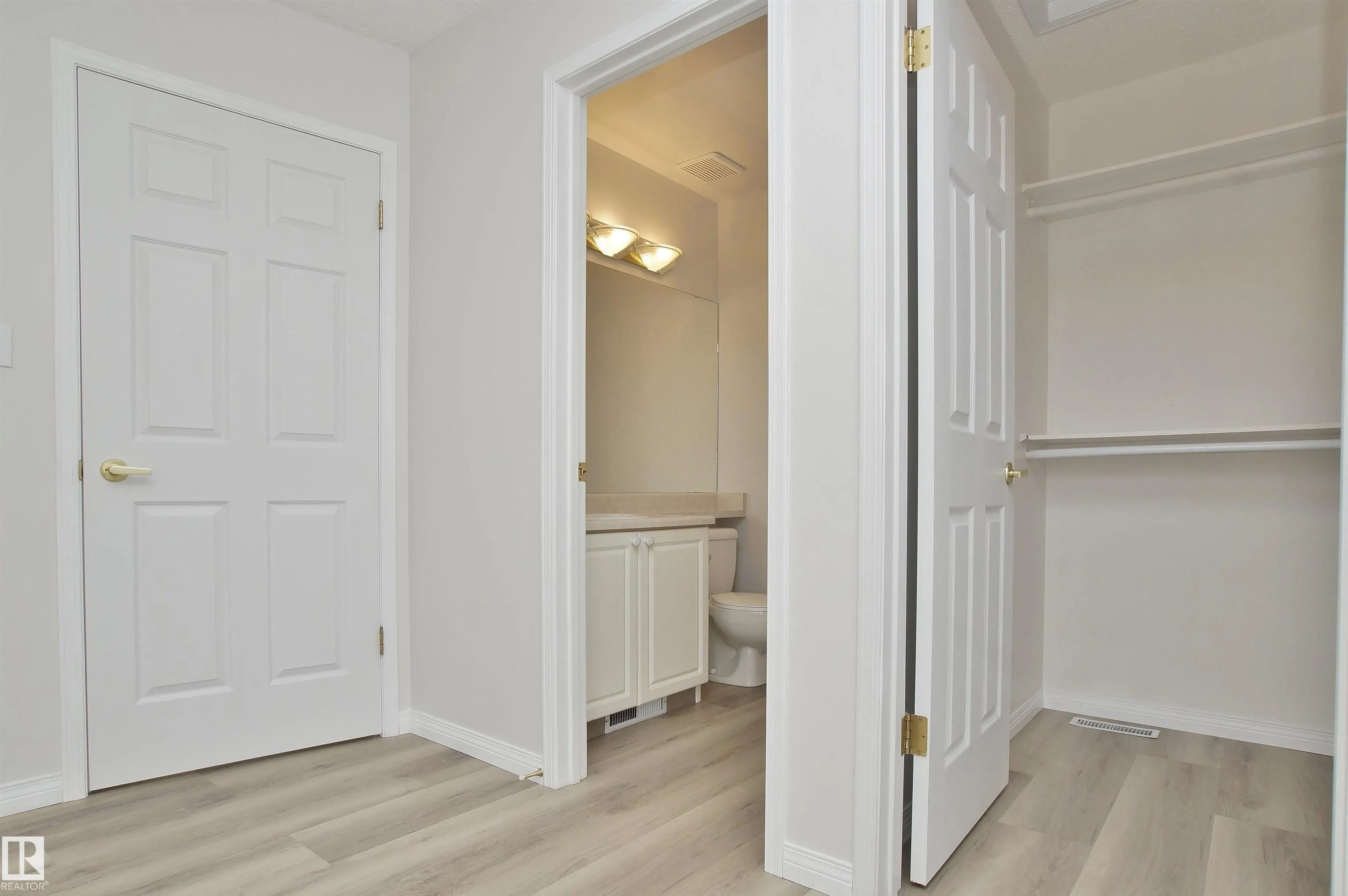 7 CRANFORD Way