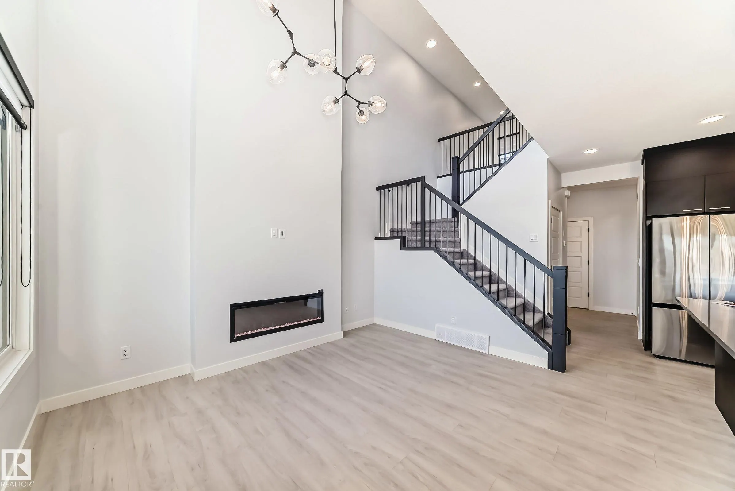 9411 PEAR Crescent