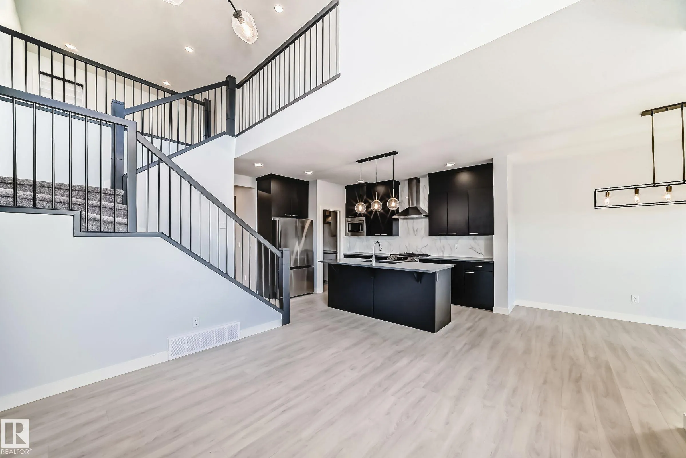 9411 PEAR Crescent