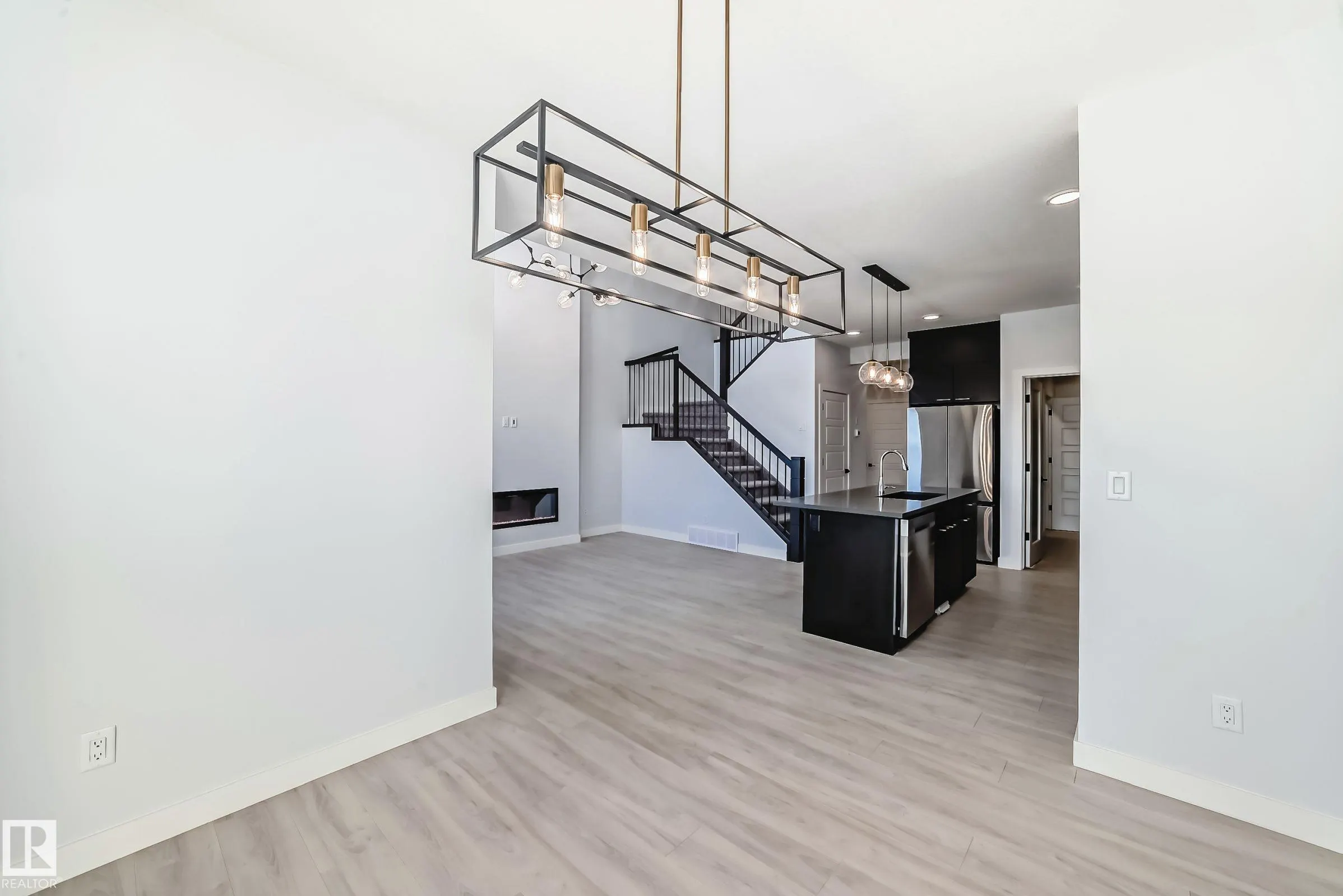 9411 PEAR Crescent