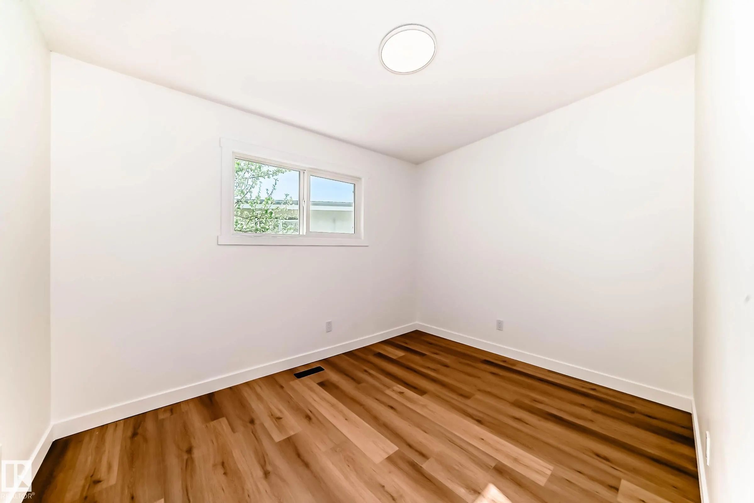 7220 152a Ave