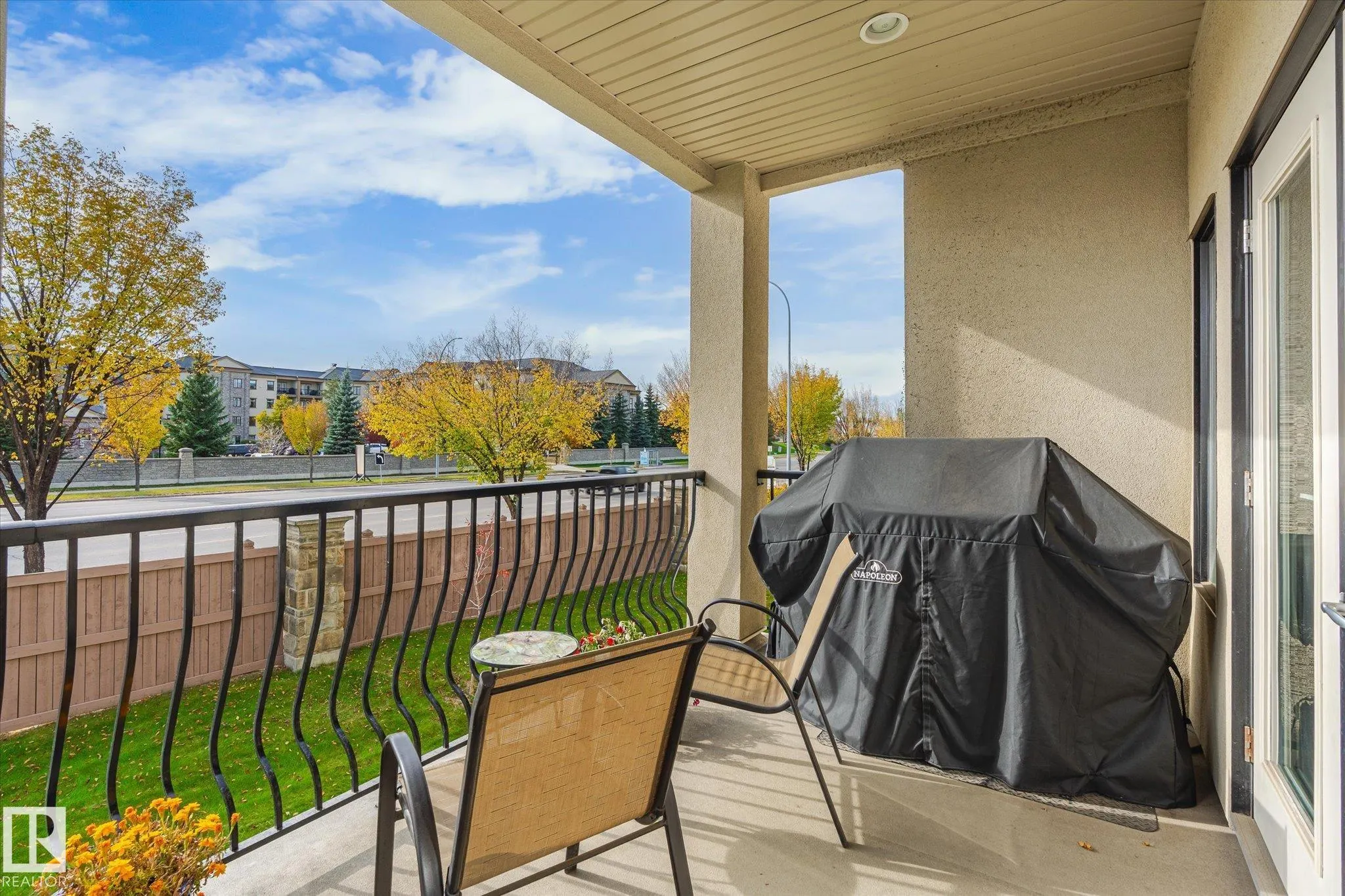 1406 HODGSON Way