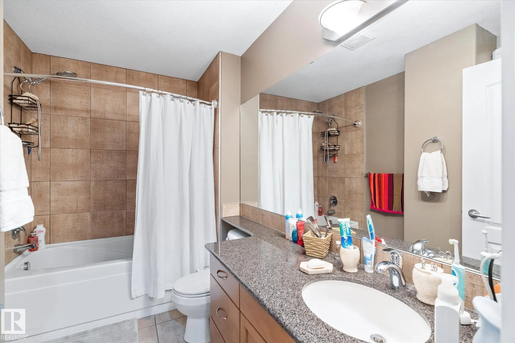 1406 HODGSON Way