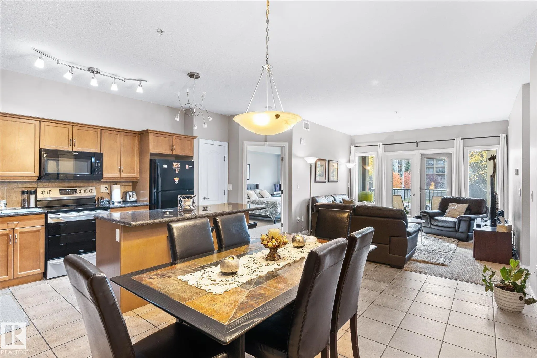 1406 HODGSON Way