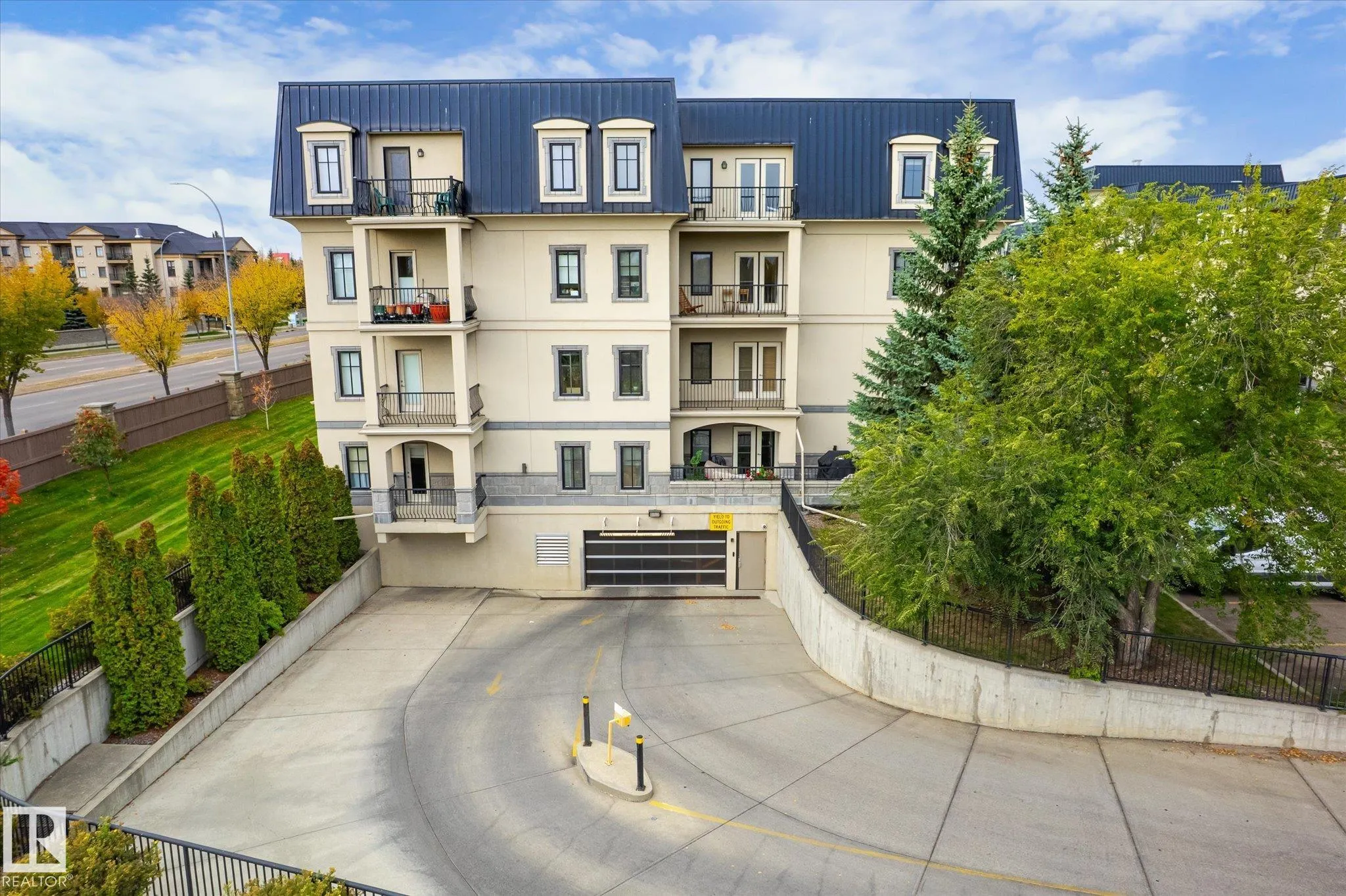 1406 HODGSON Way