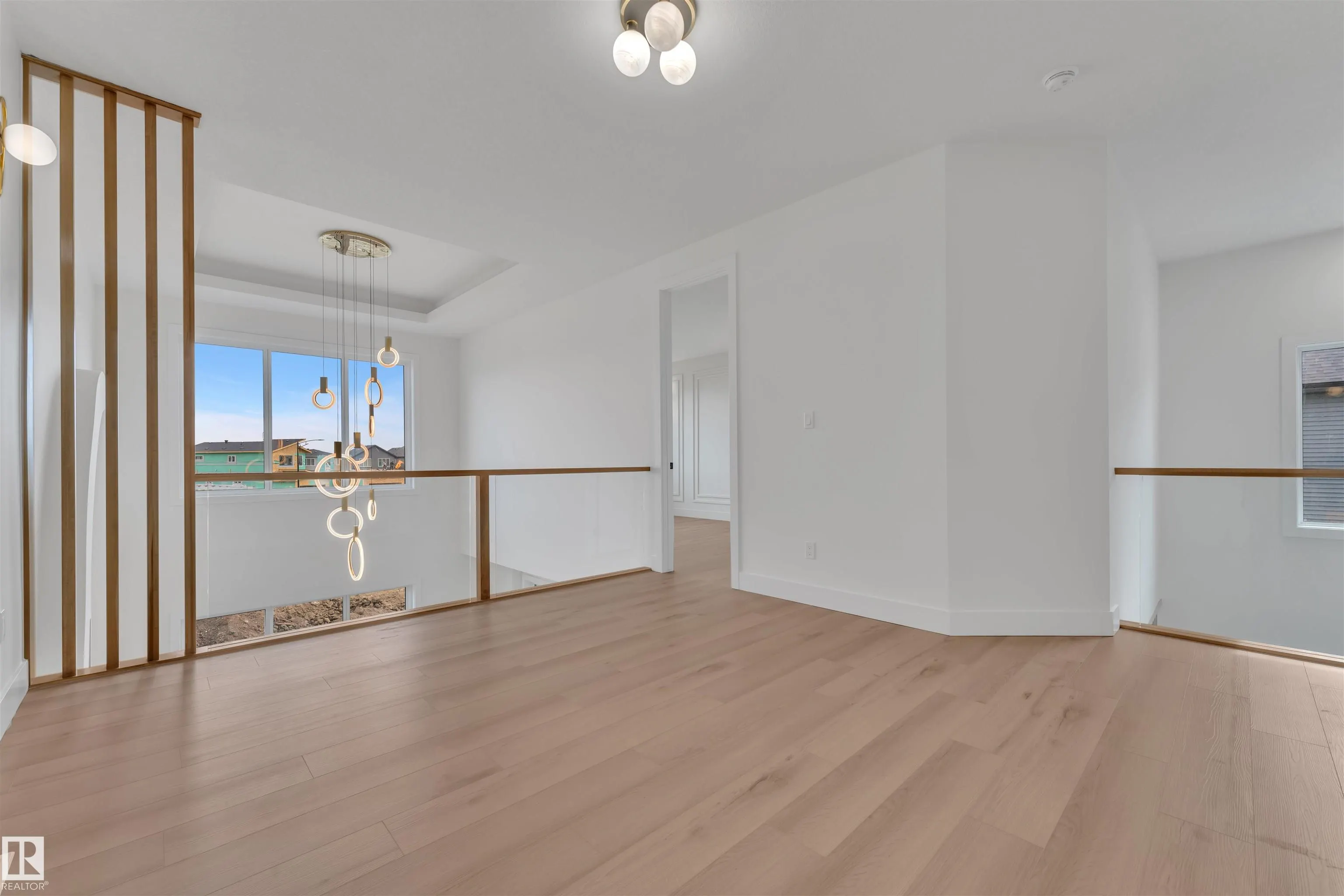 2408 1 AVE SW