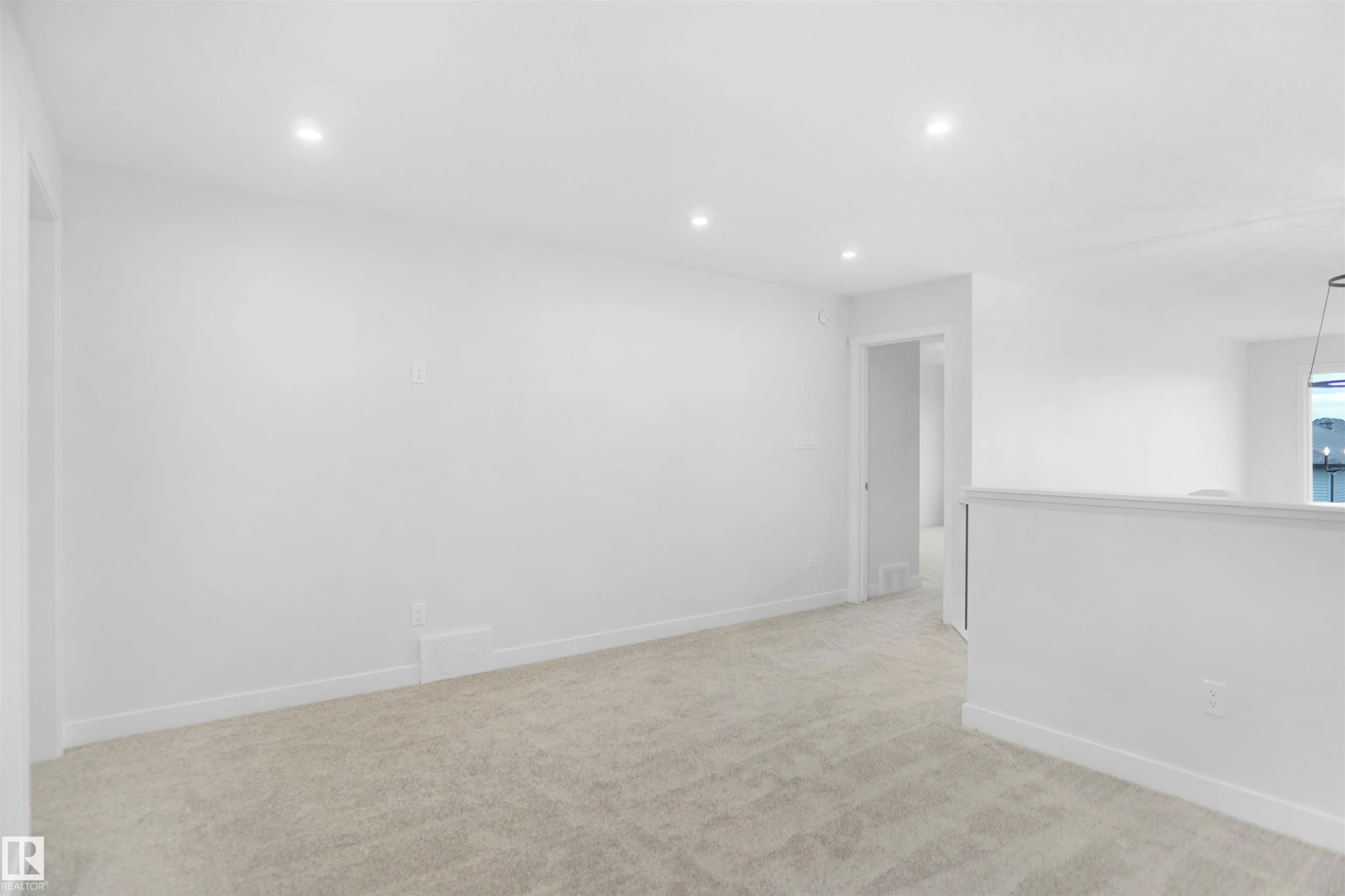 133 SUNLAND Way