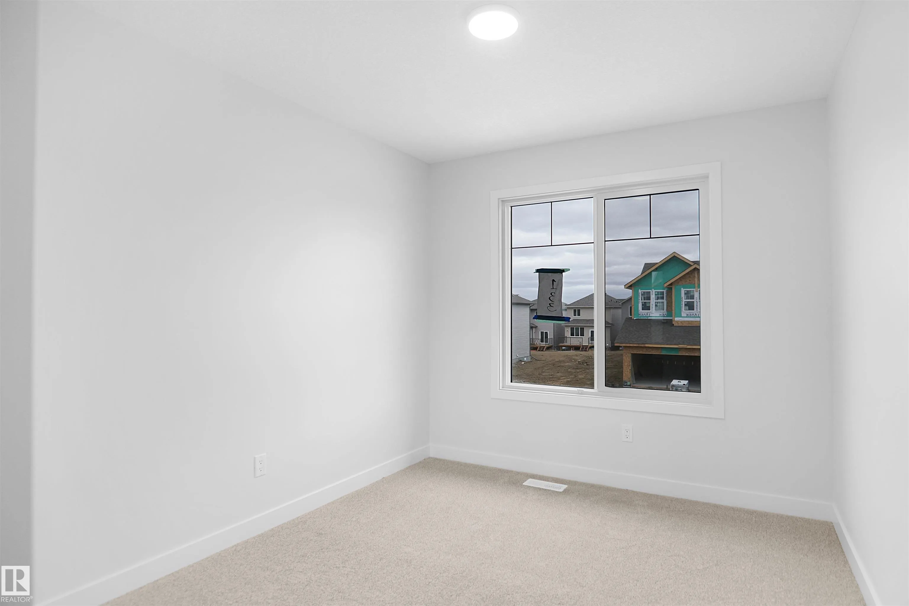 133 SUNLAND Way