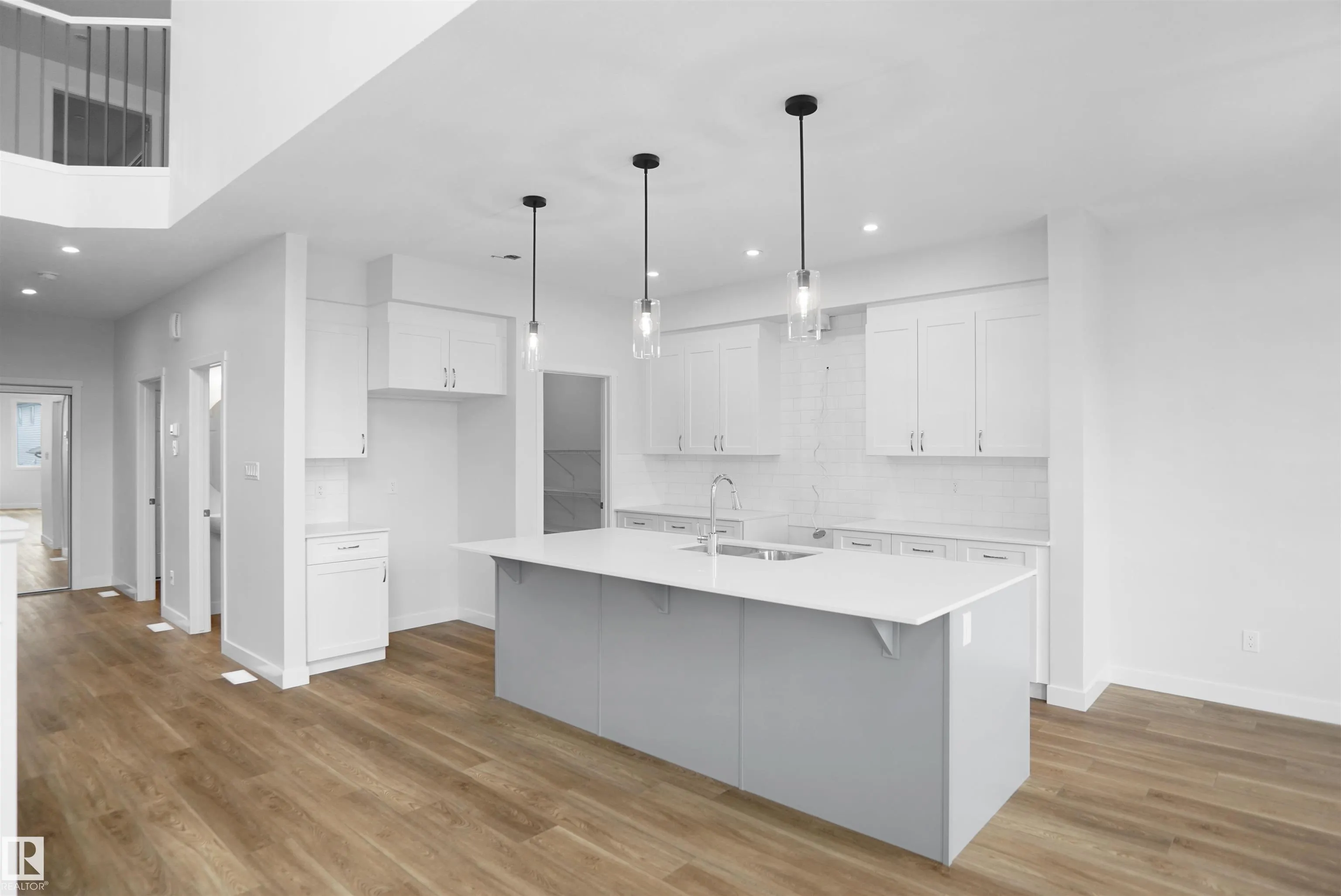 133 SUNLAND Way
