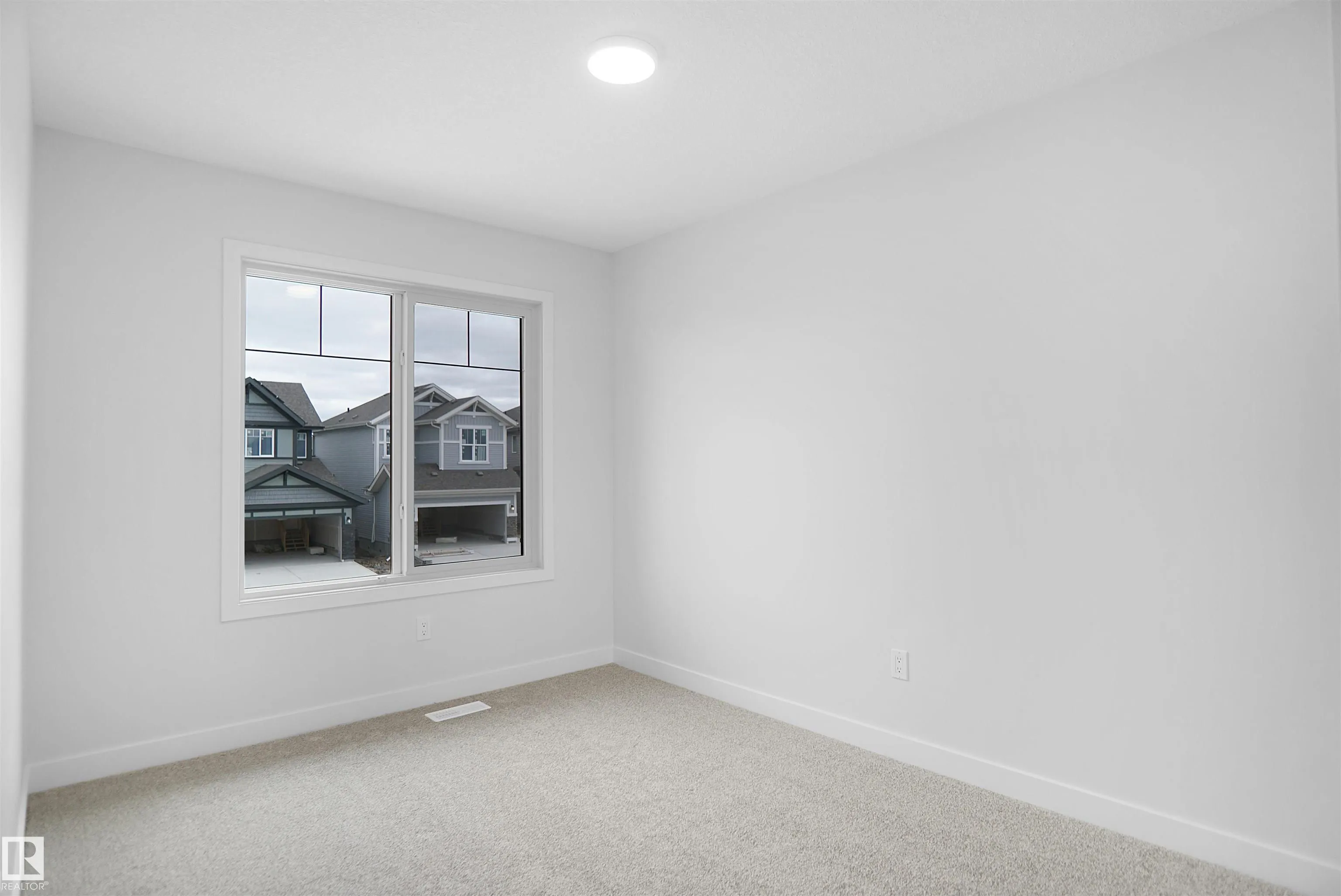 133 SUNLAND Way