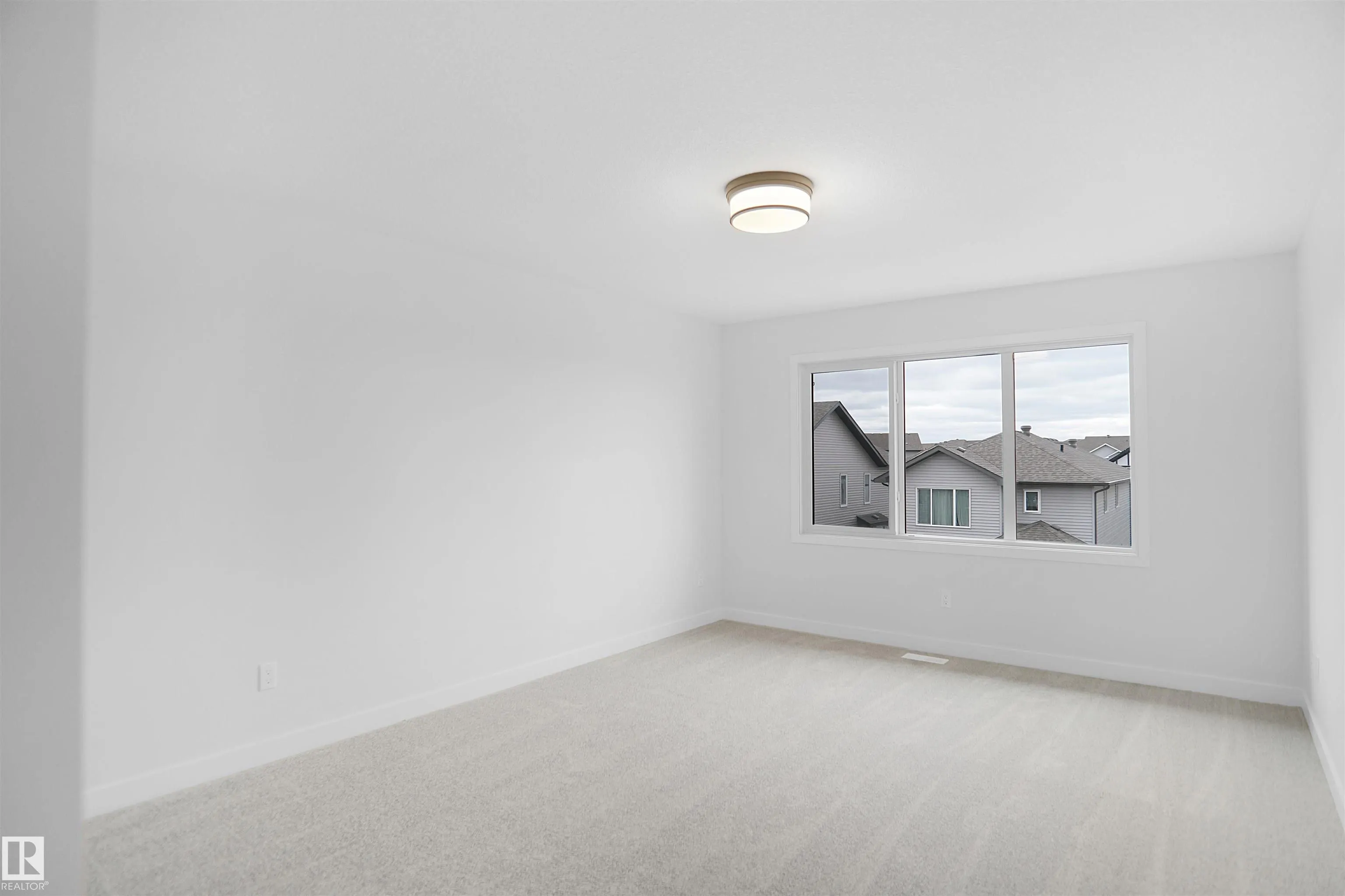 133 SUNLAND Way
