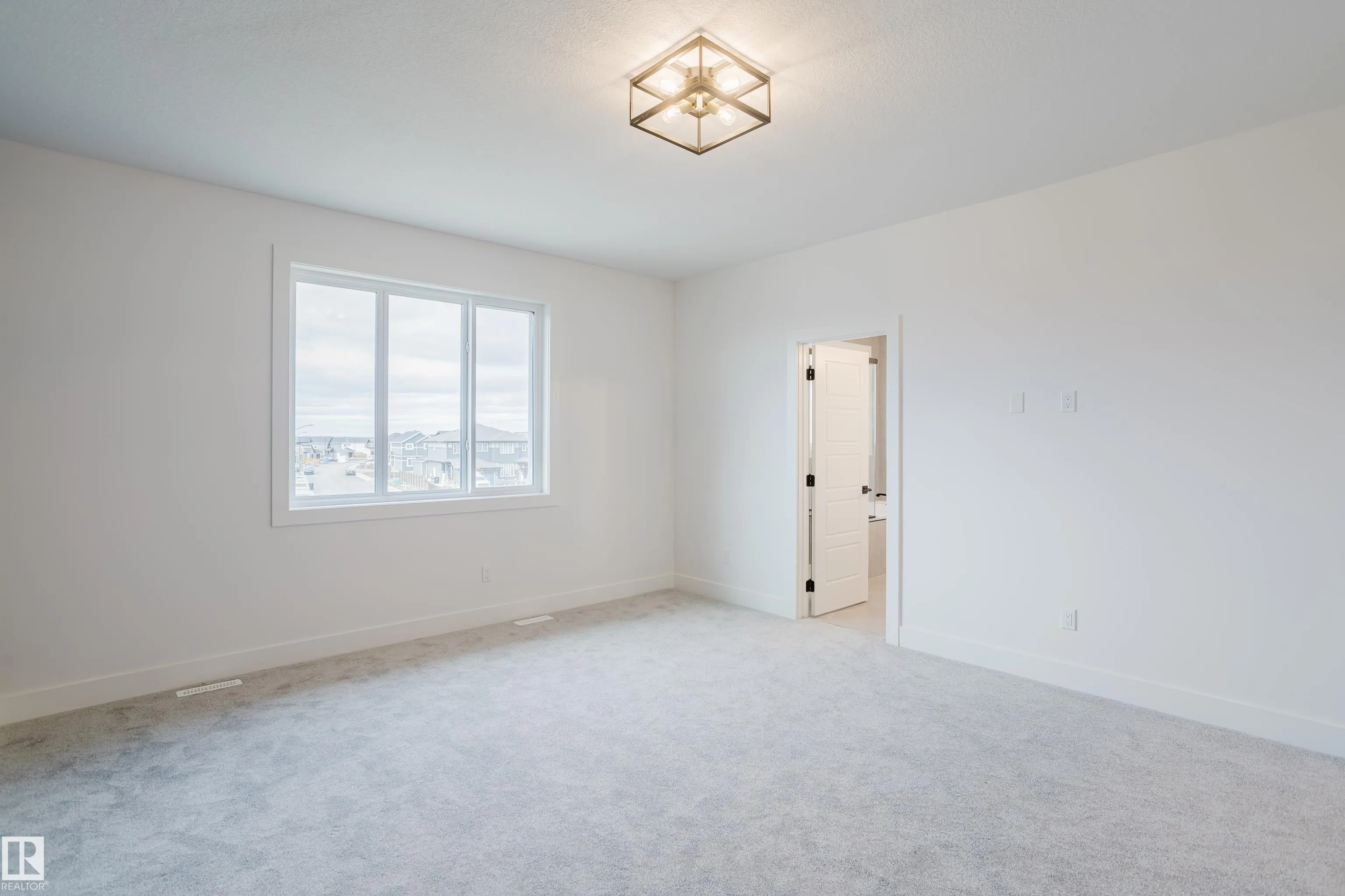 22 SYDWYCK Circle