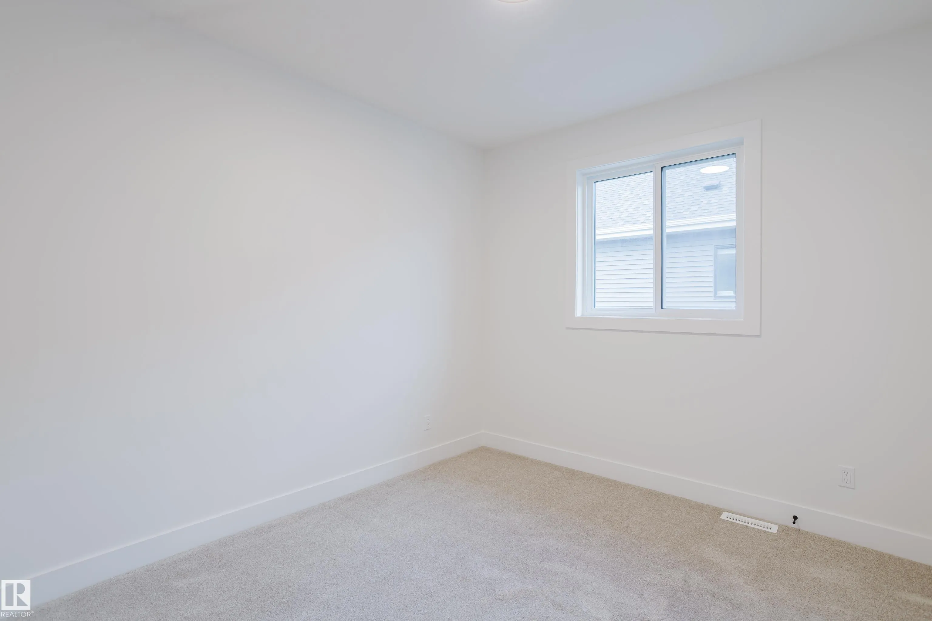 26 SYDWYCK Circle