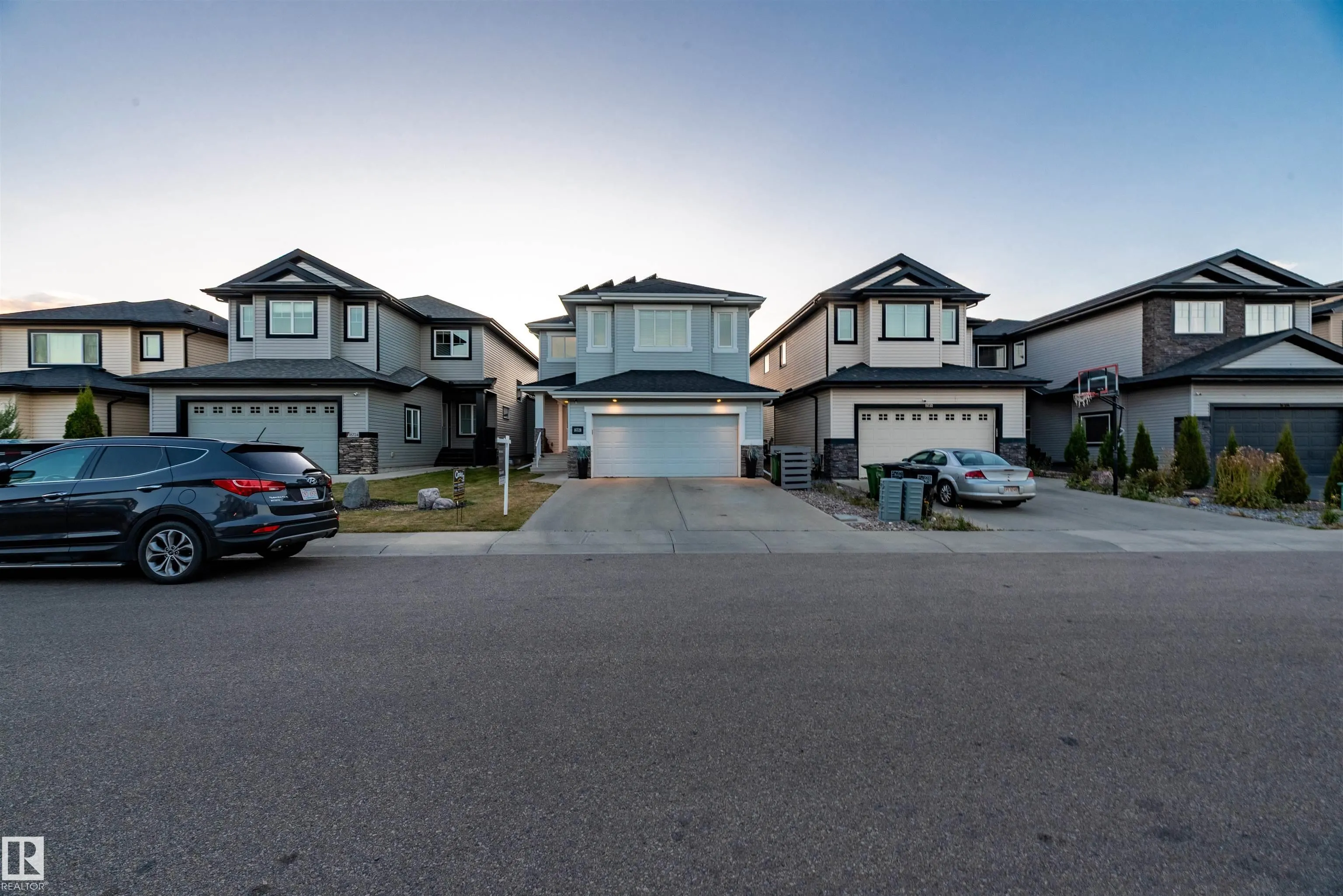 16728 60 Street