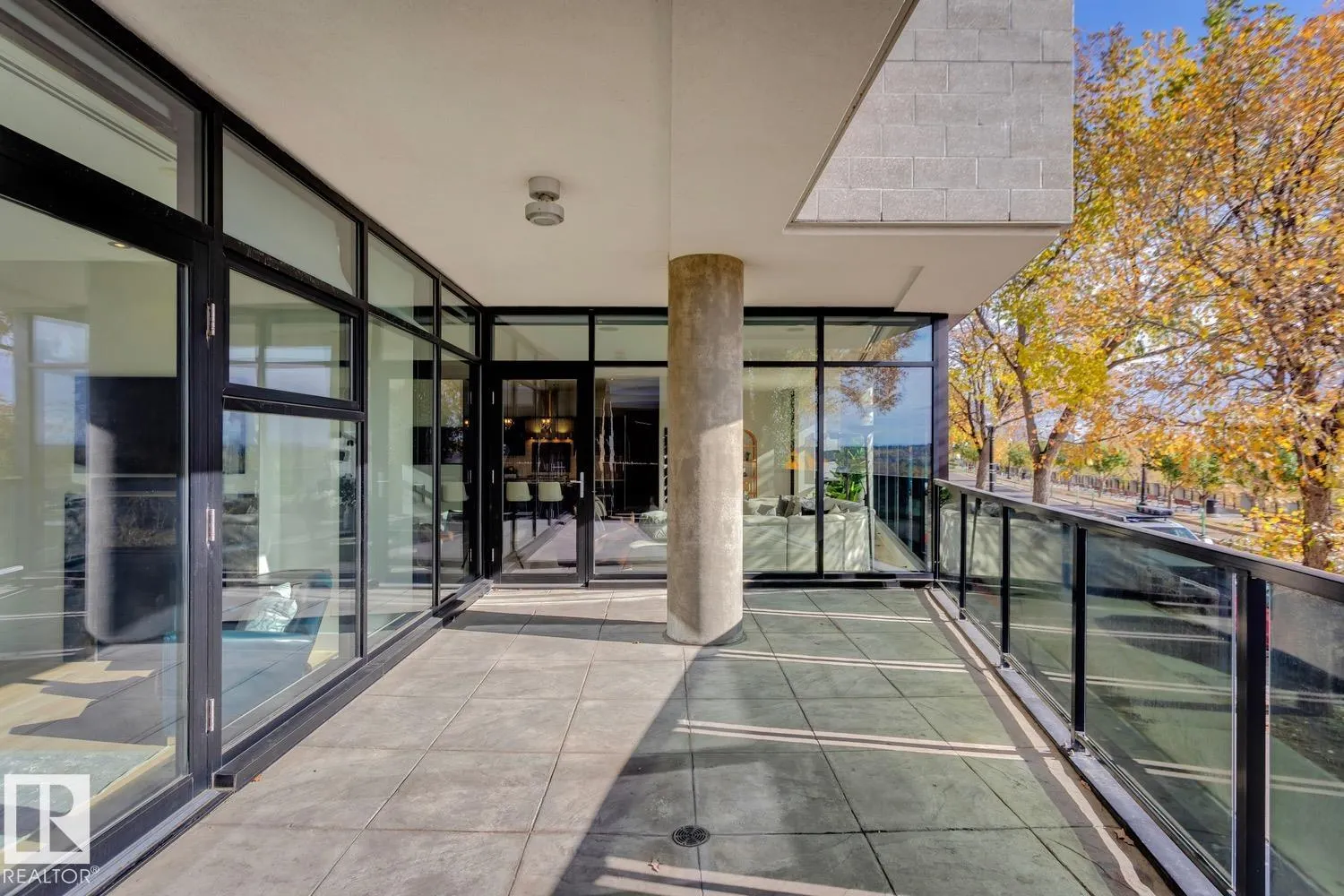 11930 100 Avenue