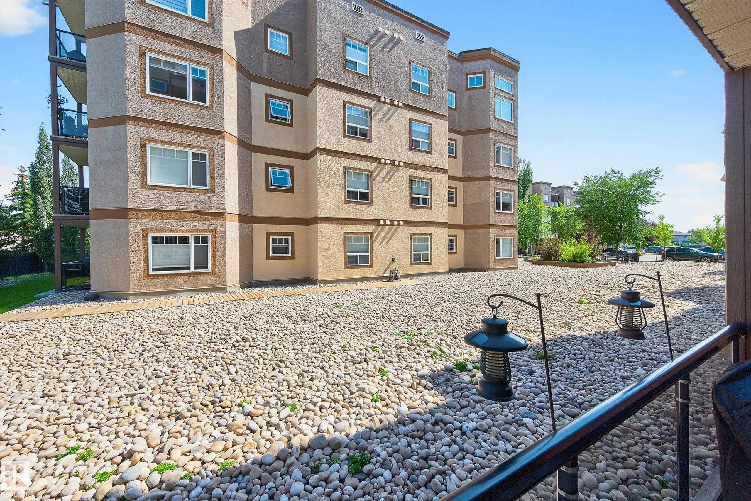 2035 GRANTHAM Court