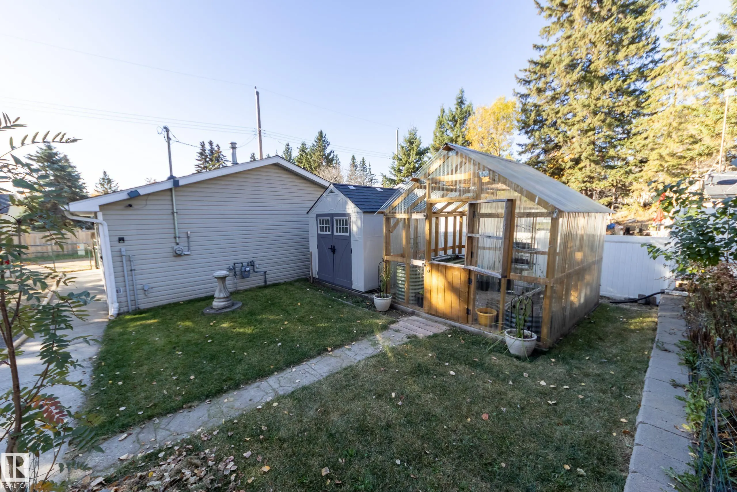 22106 S COOKING LAKE Road