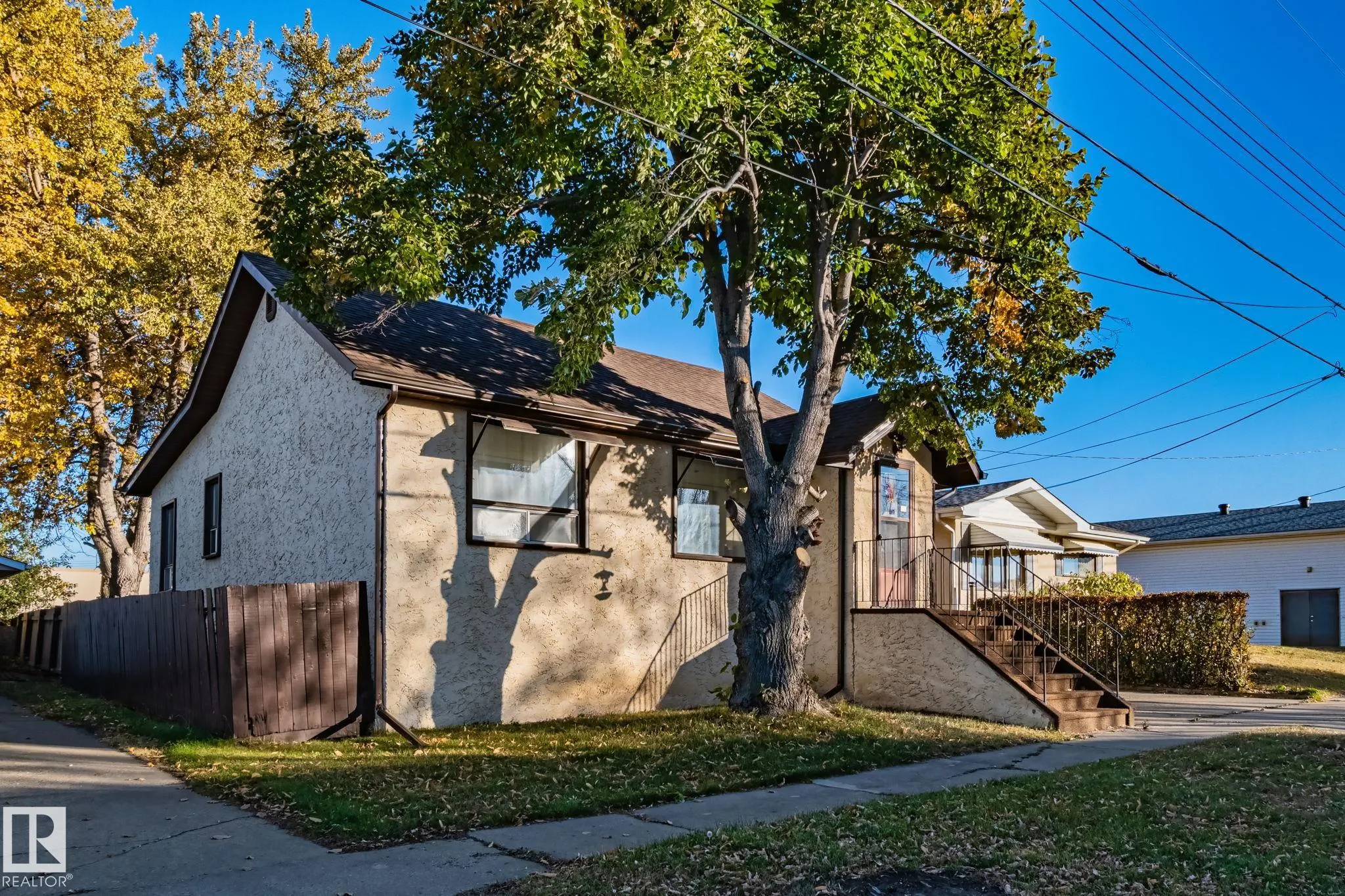 10009 104 Street