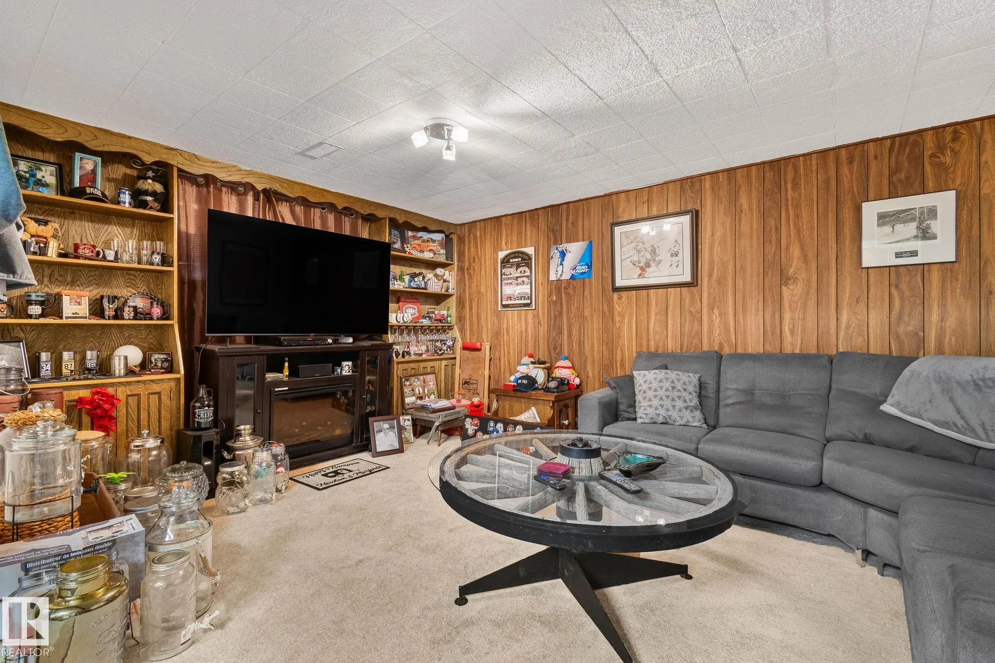 10009 104 Street