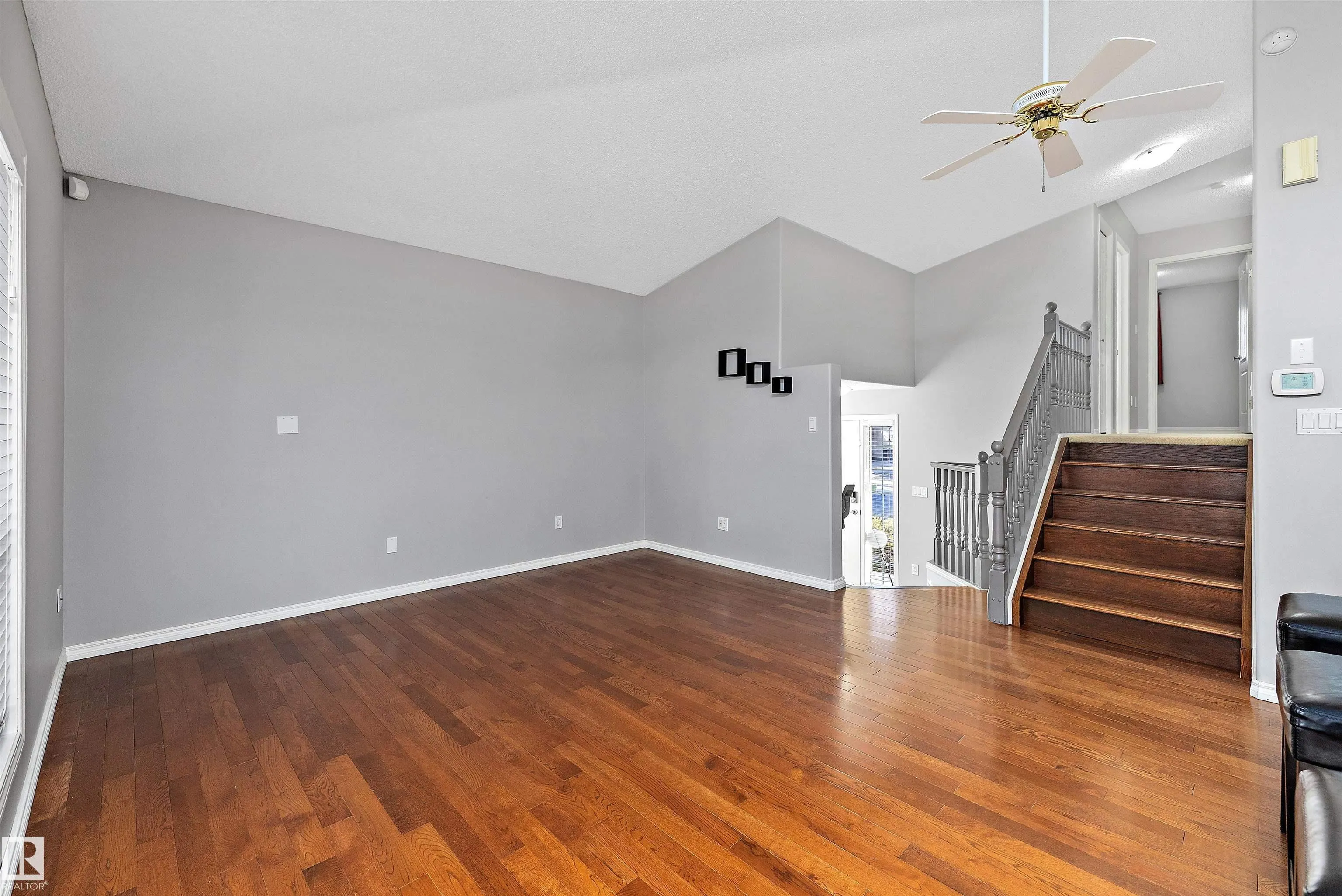 215 BLACKBURN Drive