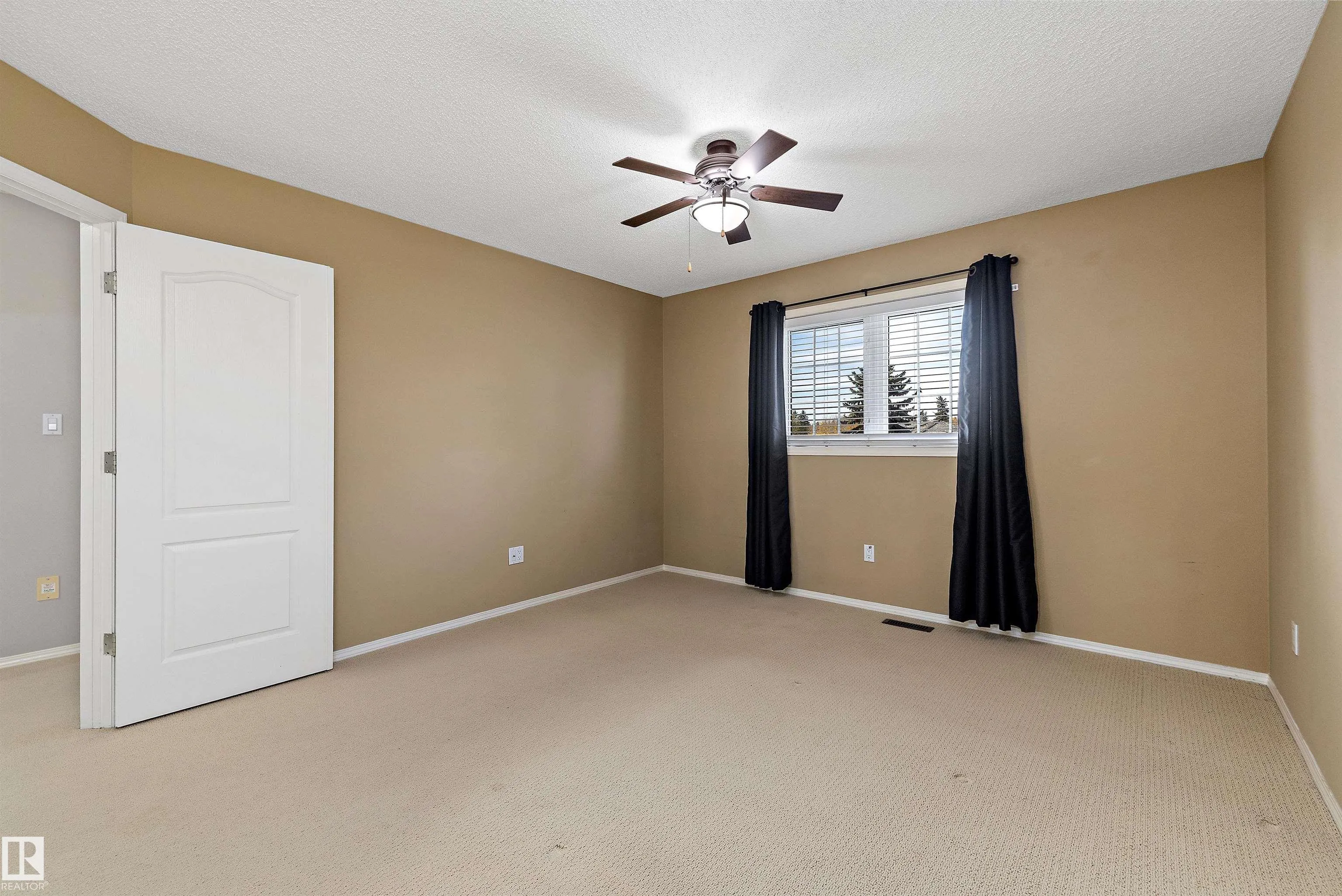 215 BLACKBURN Drive
