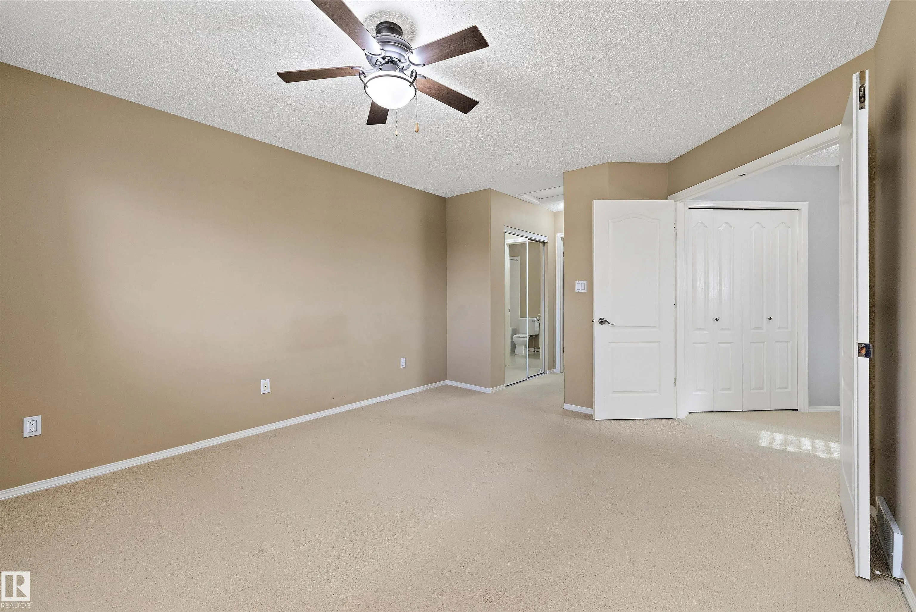 215 BLACKBURN Drive
