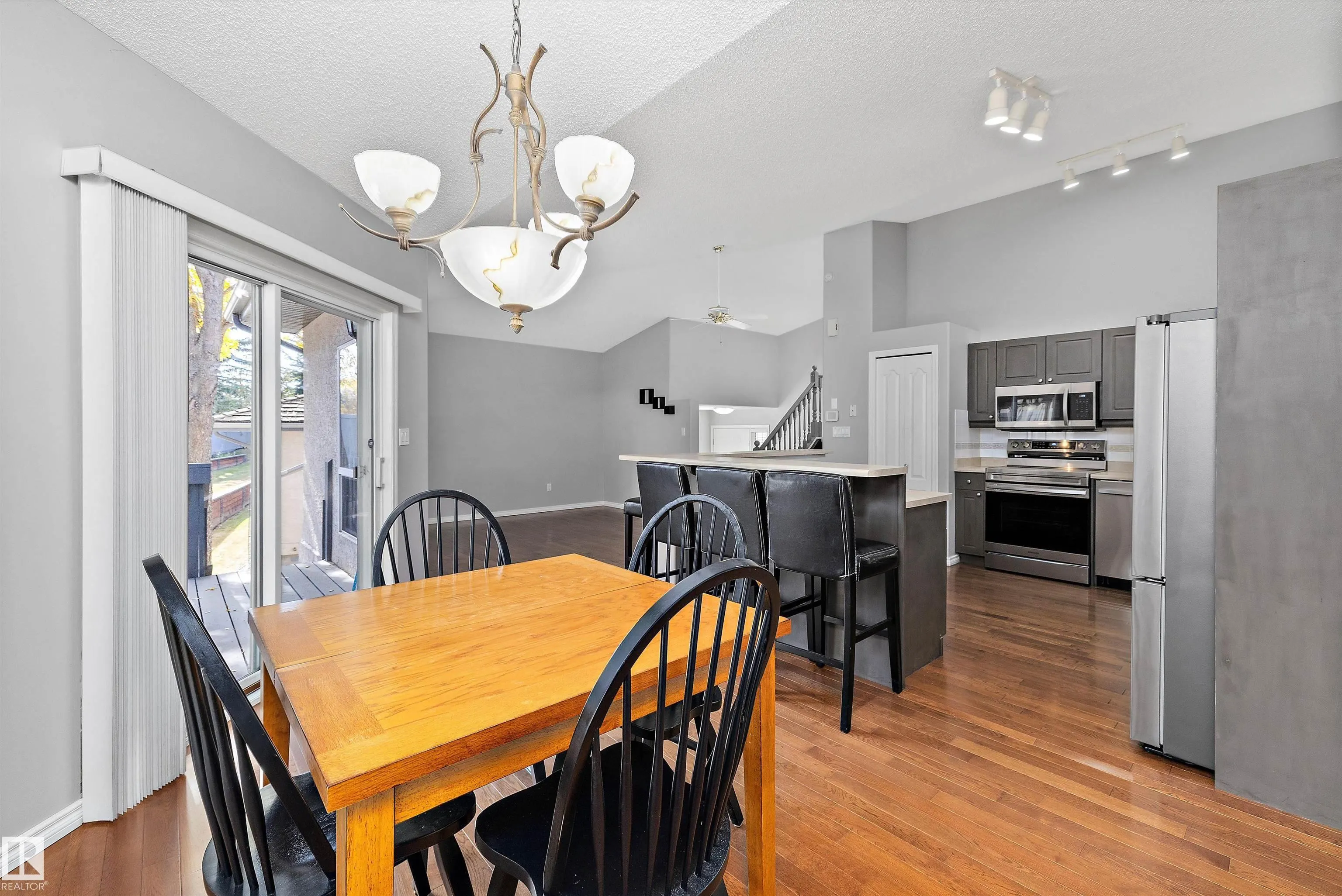 215 BLACKBURN Drive