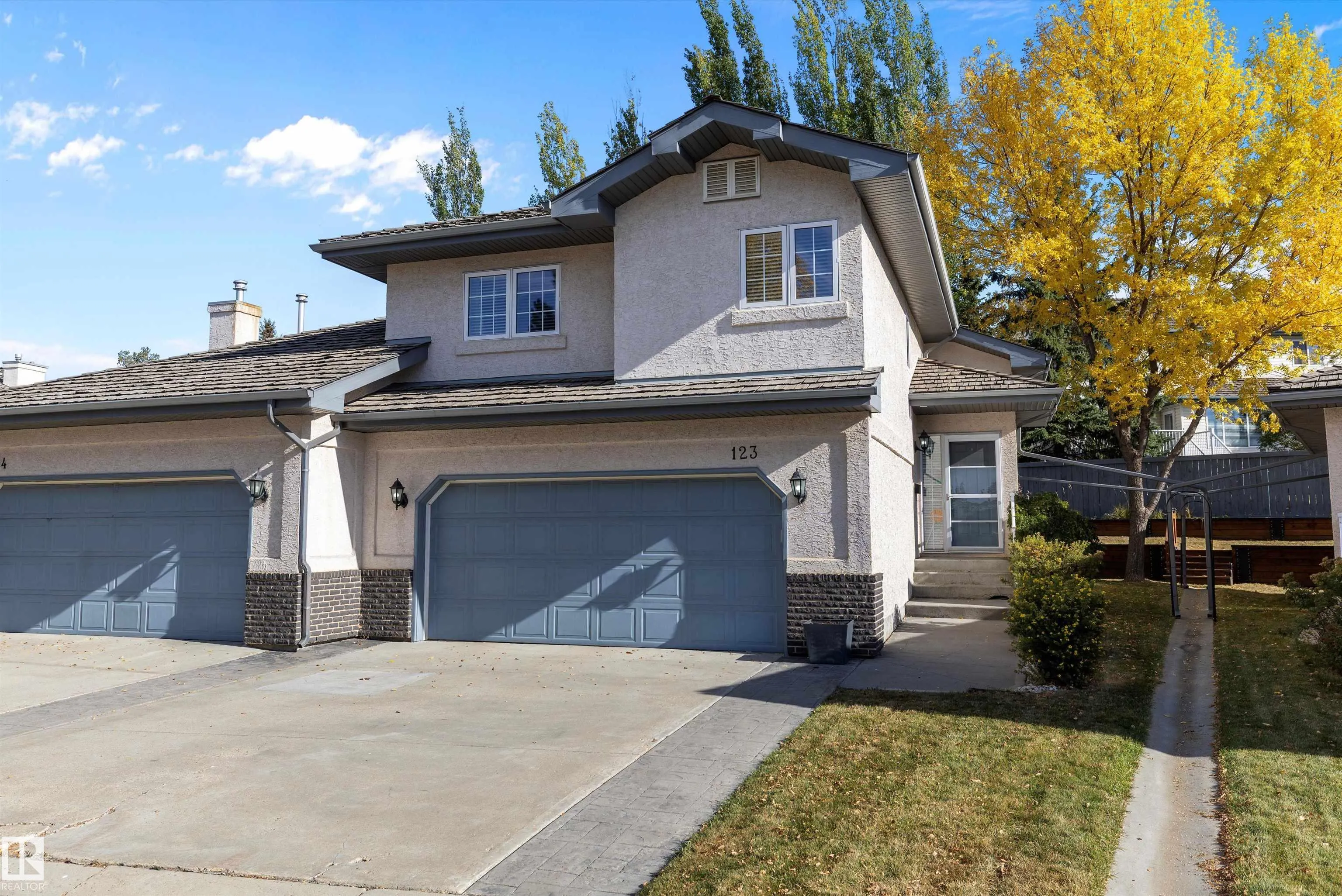 215 BLACKBURN Drive