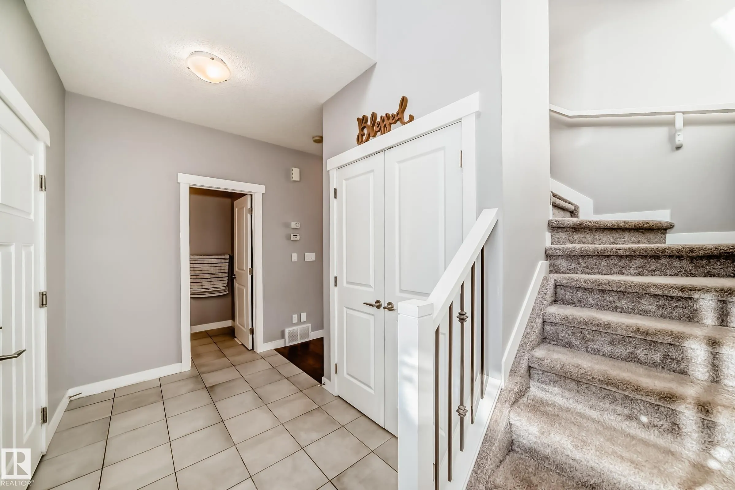 54 REDDING Way