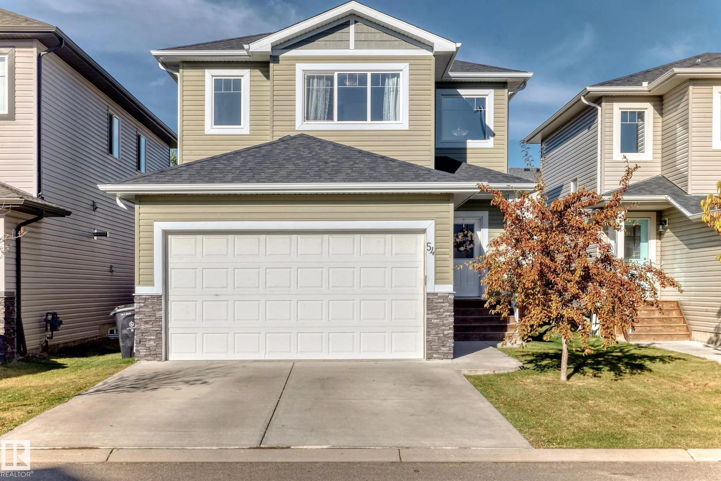 54 REDDING Way