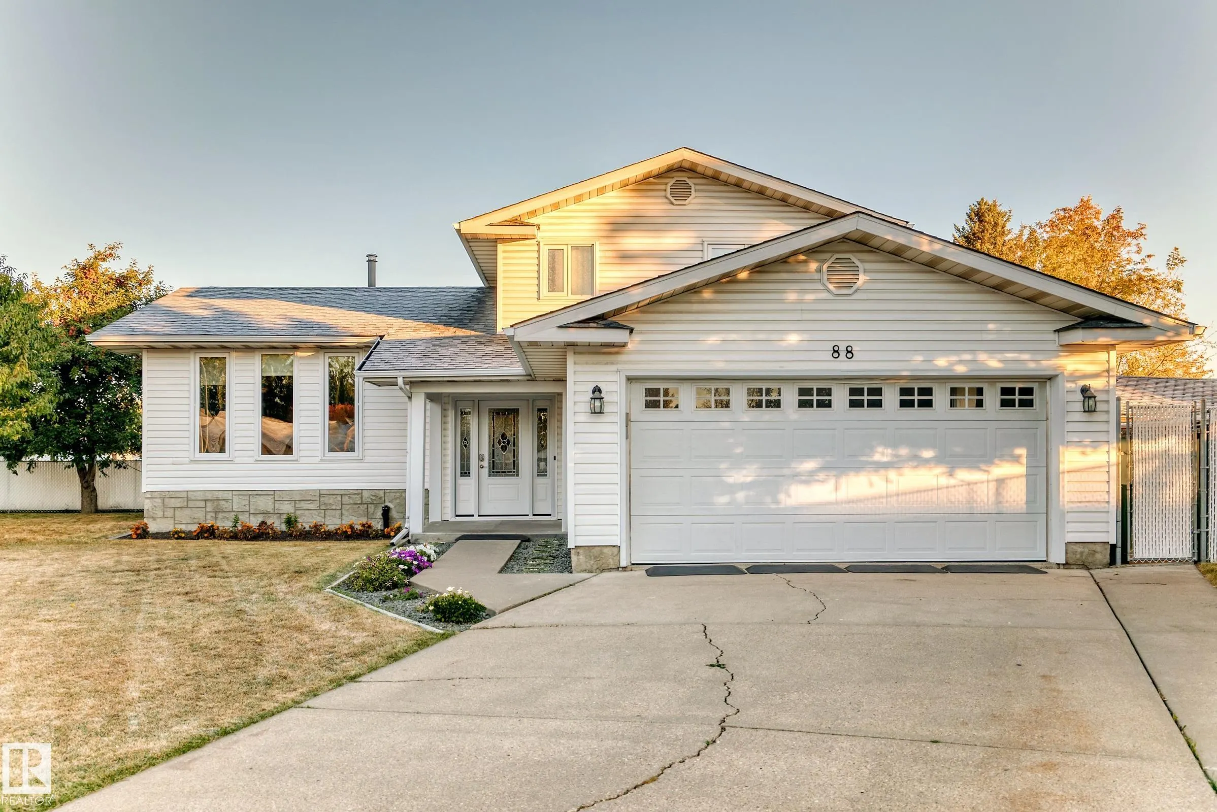88 HOMESTEAD Crescent