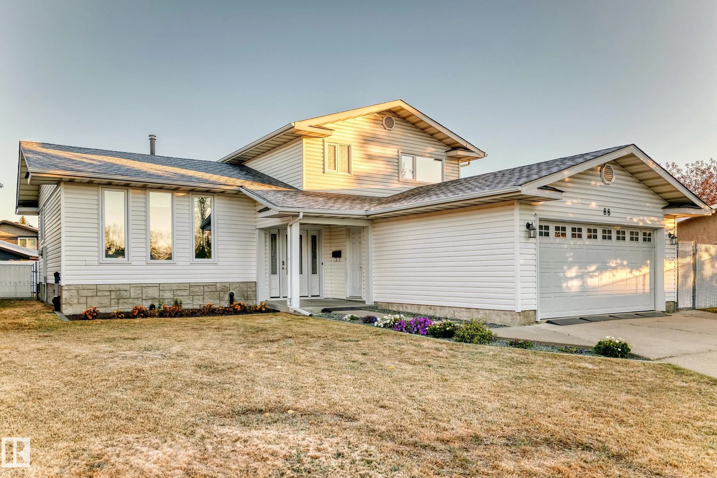 88 HOMESTEAD Crescent