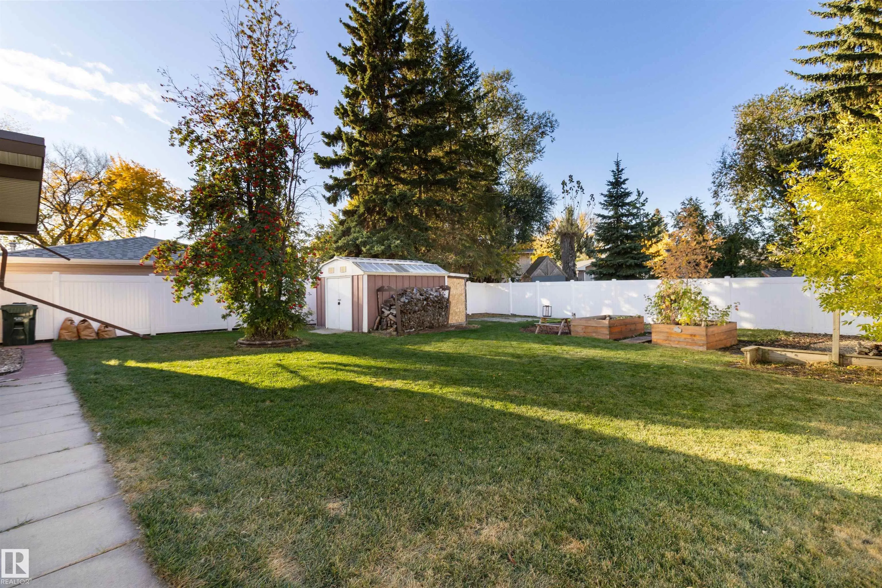 31 Curlew Crescent