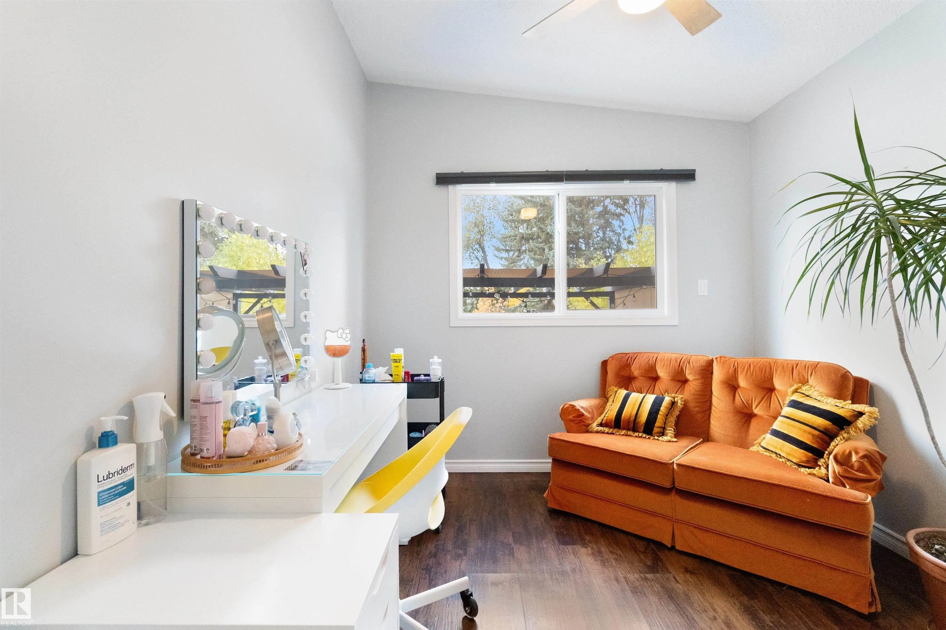 31 Curlew Crescent