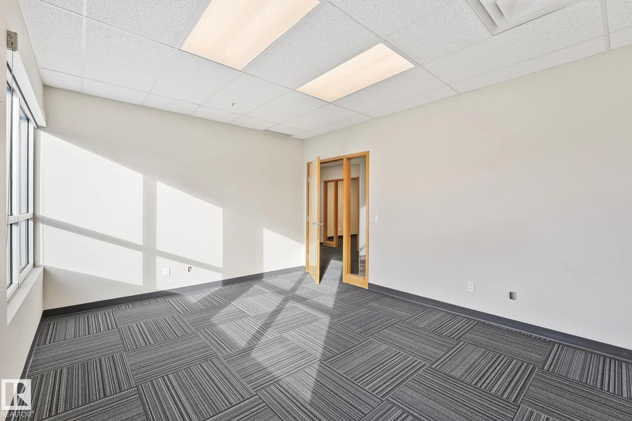 2920 Calgary Trail