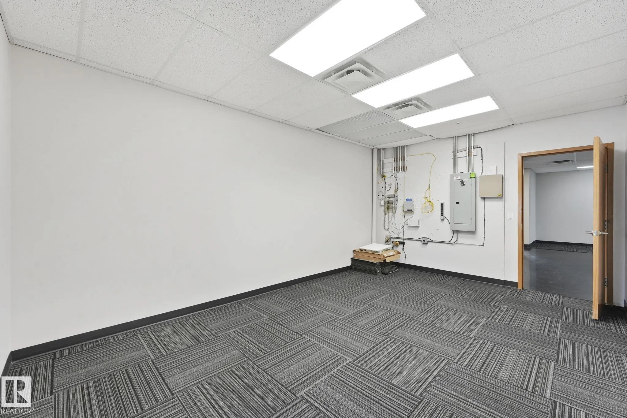 2920 Calgary Trail