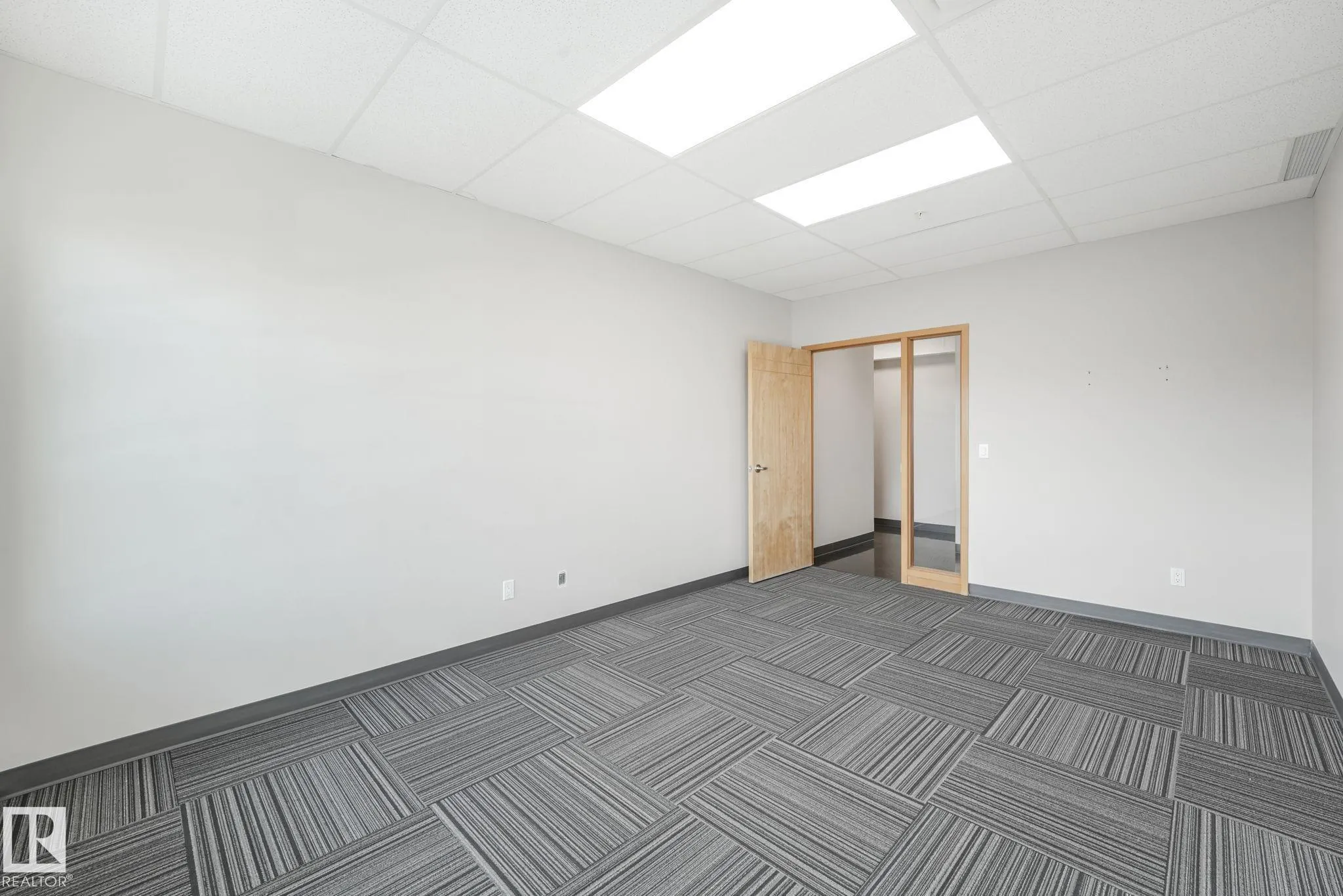 2920 Calgary Trail
