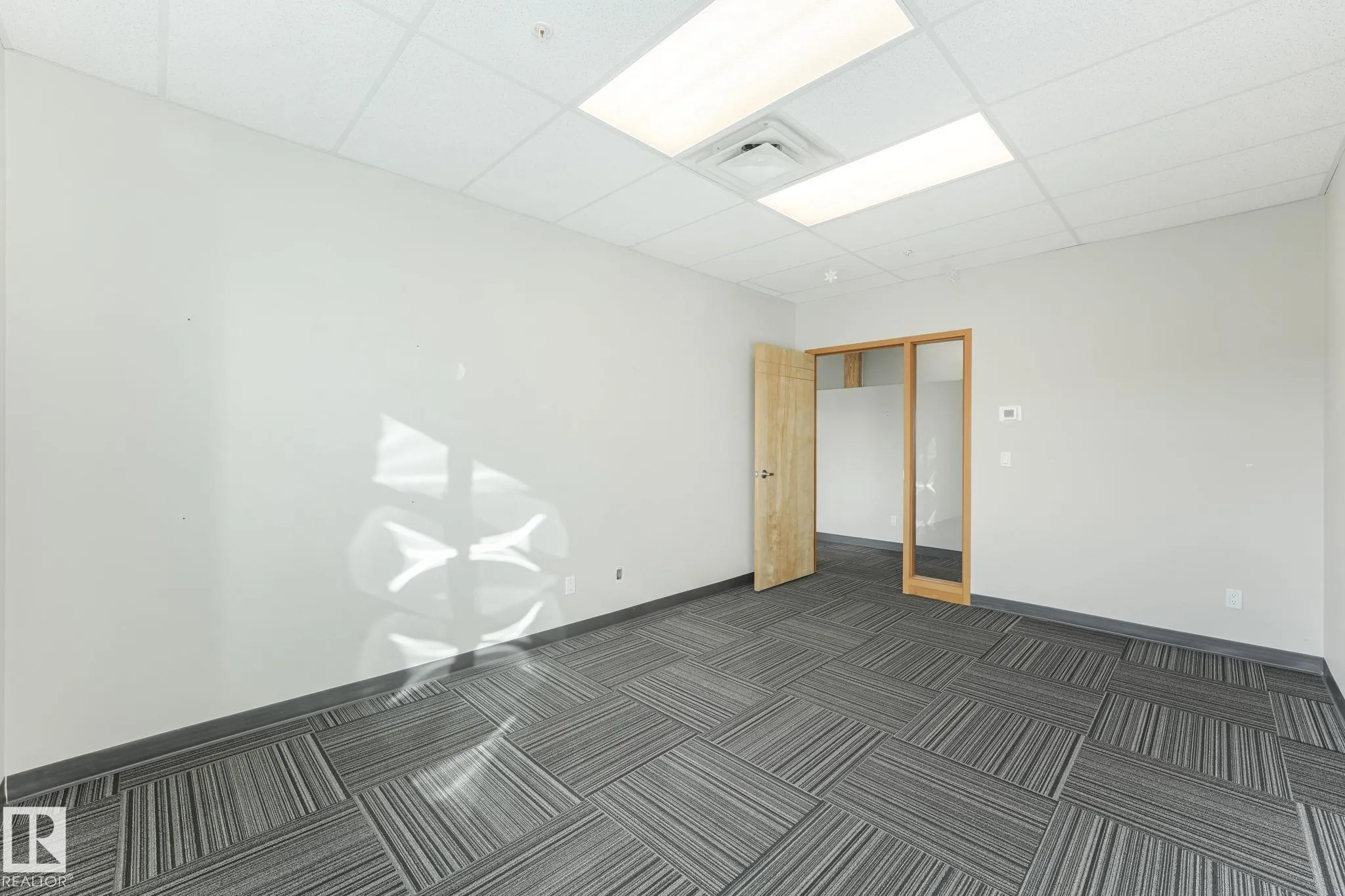 2920 Calgary Trail
